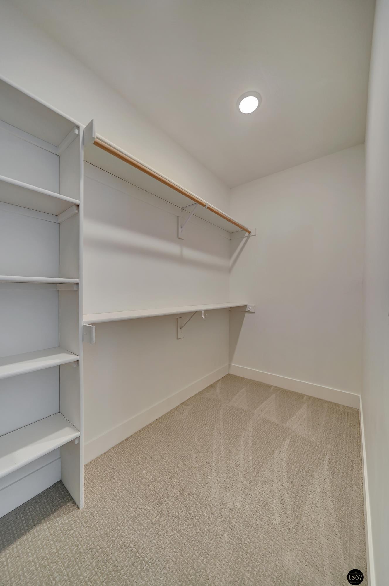 3923 S 213th