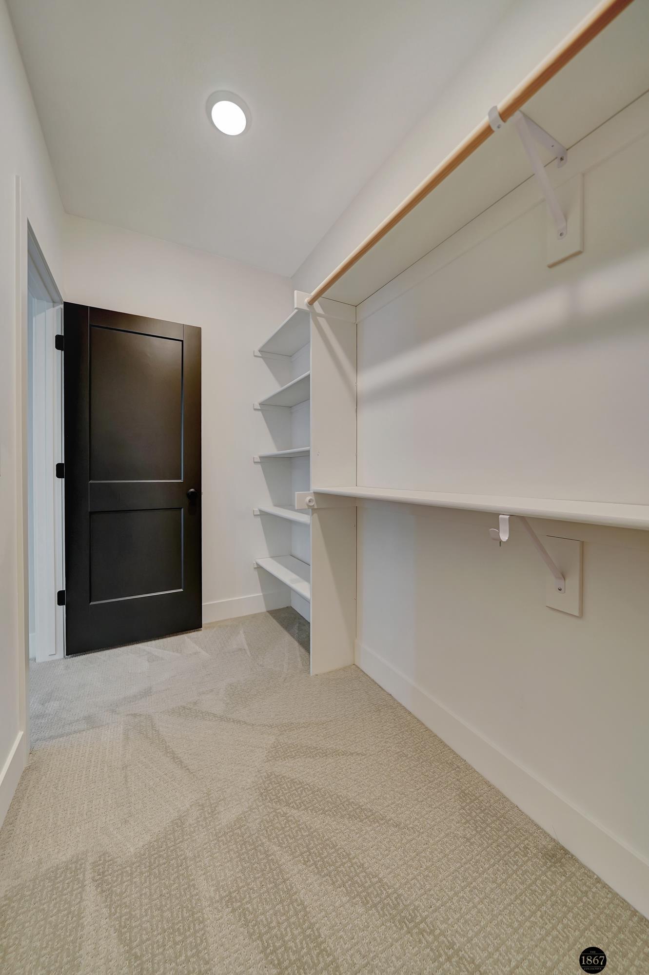 3923 S 213th