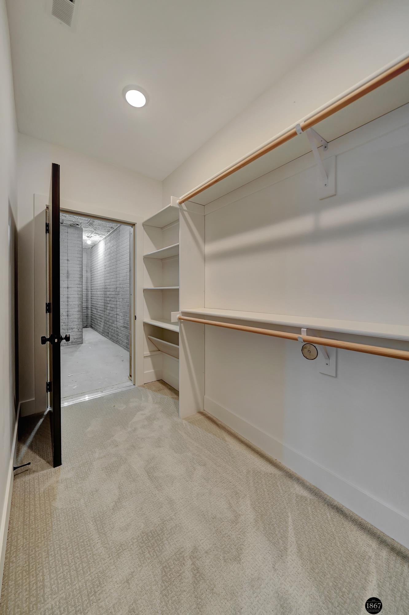 3923 S 213th