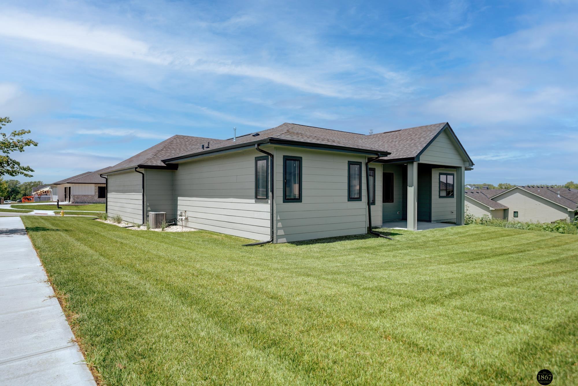 3923 S 213th