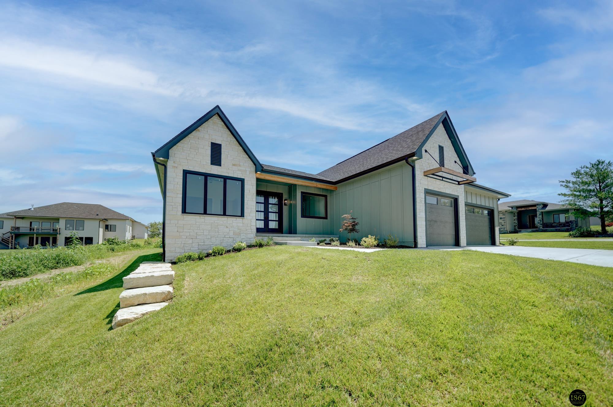 3923 S 213th