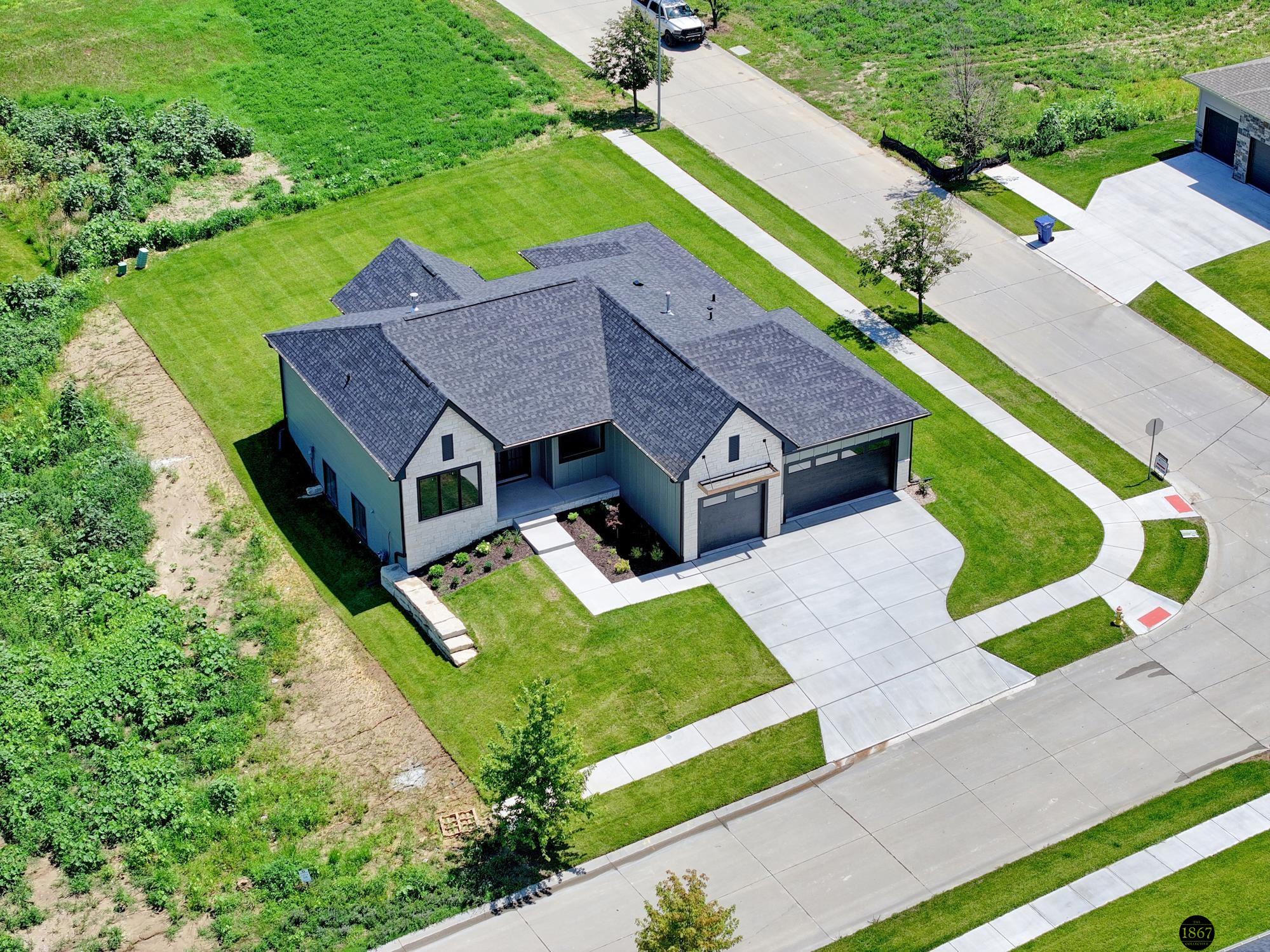 3923 S 213th