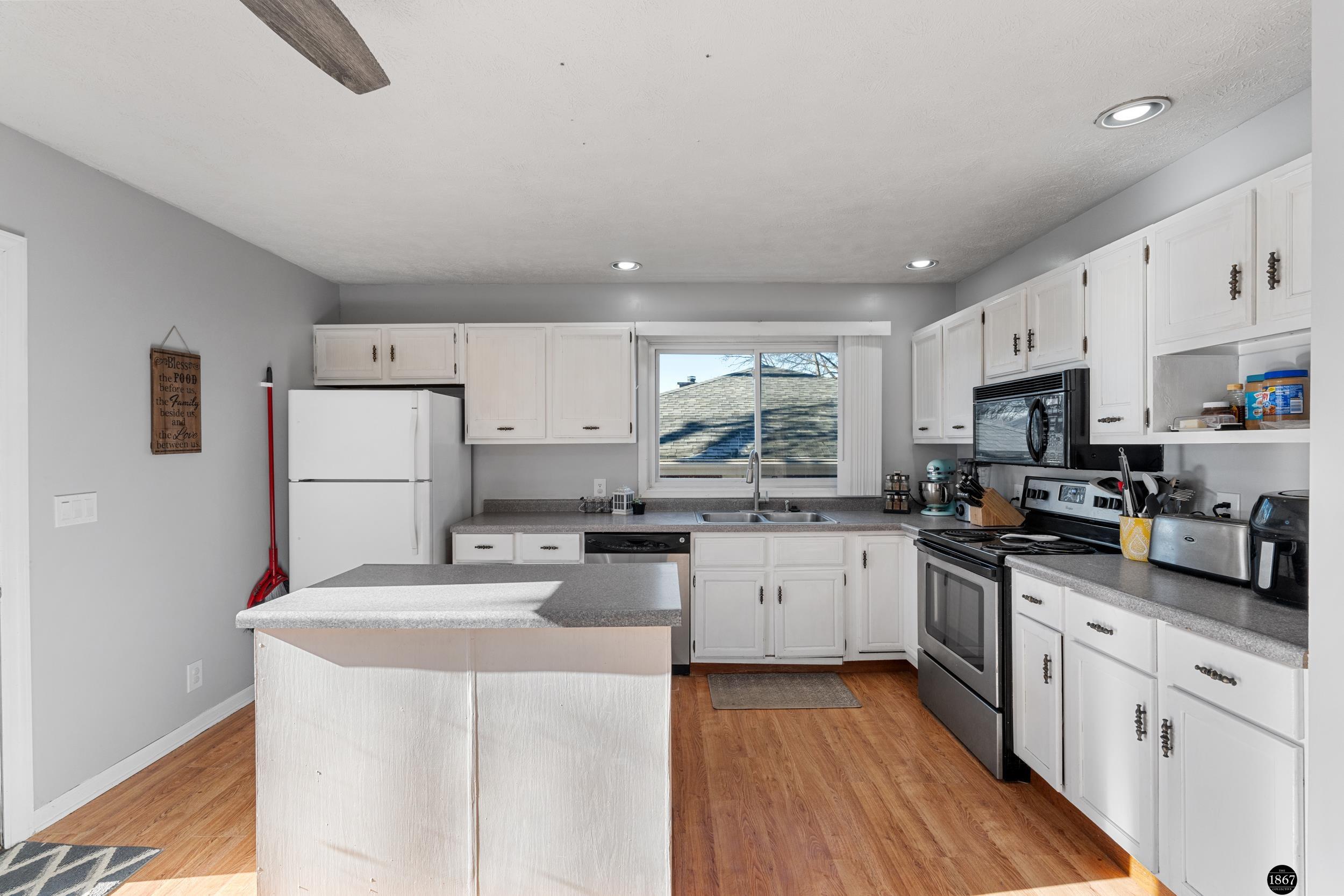4800 Woodhaven