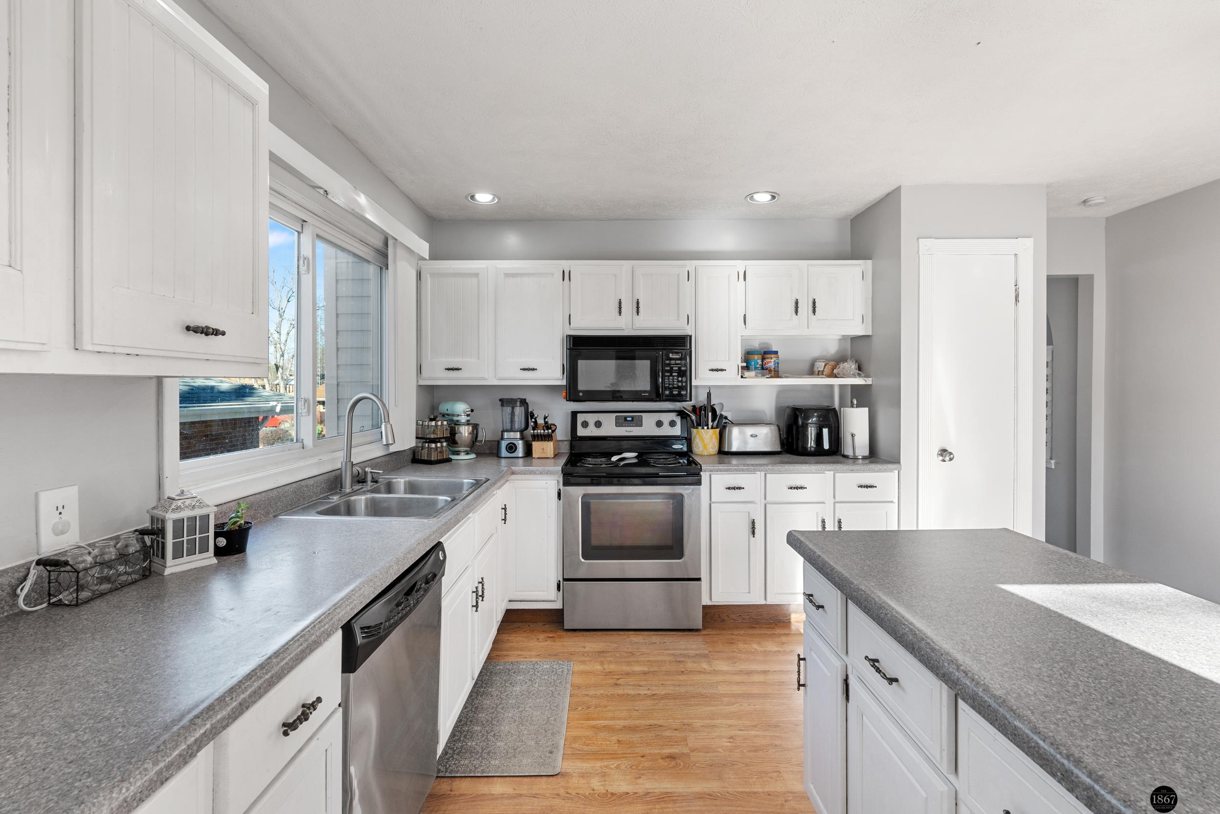 4800 Woodhaven