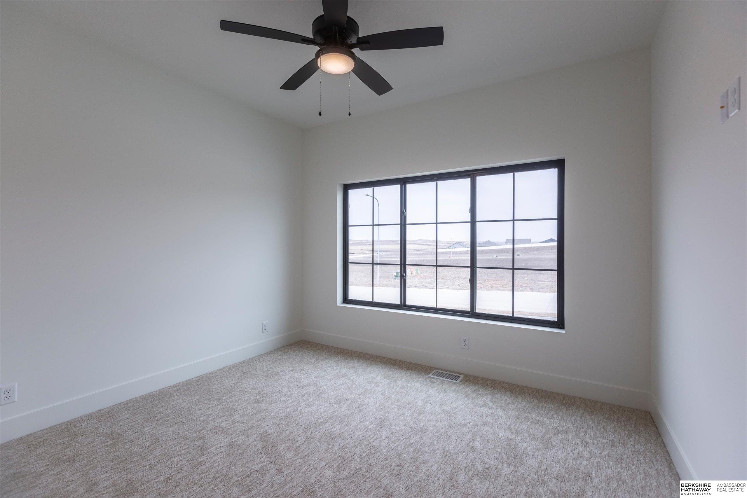 21805 Parkview Drive, Gretna, Nebraska image 30