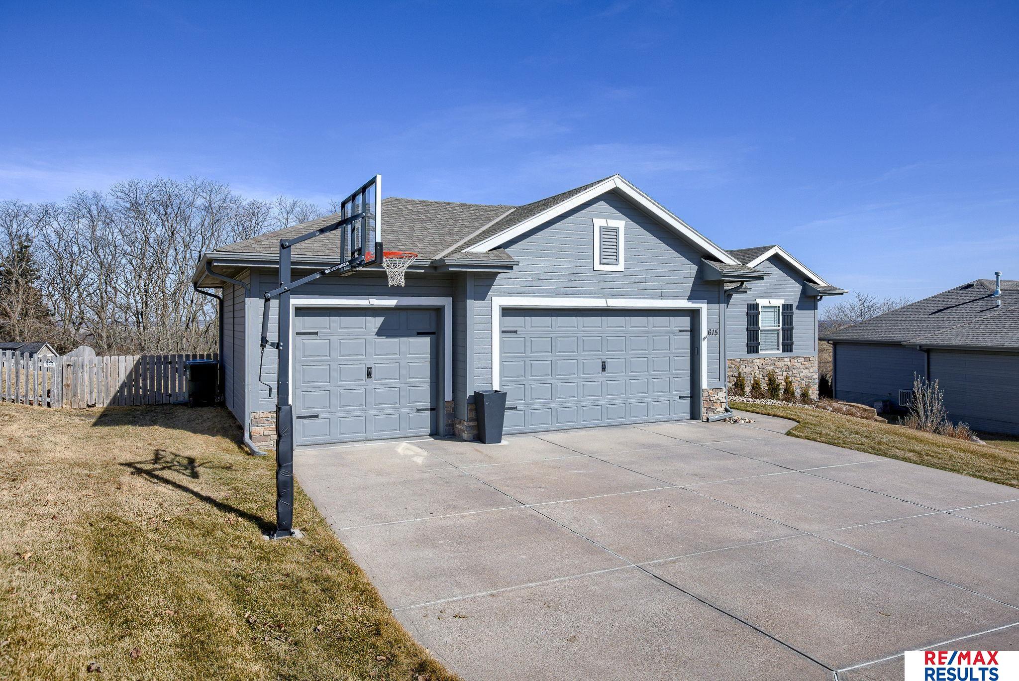 615 S 16 Street, Fort Calhoun, Nebraska image 1