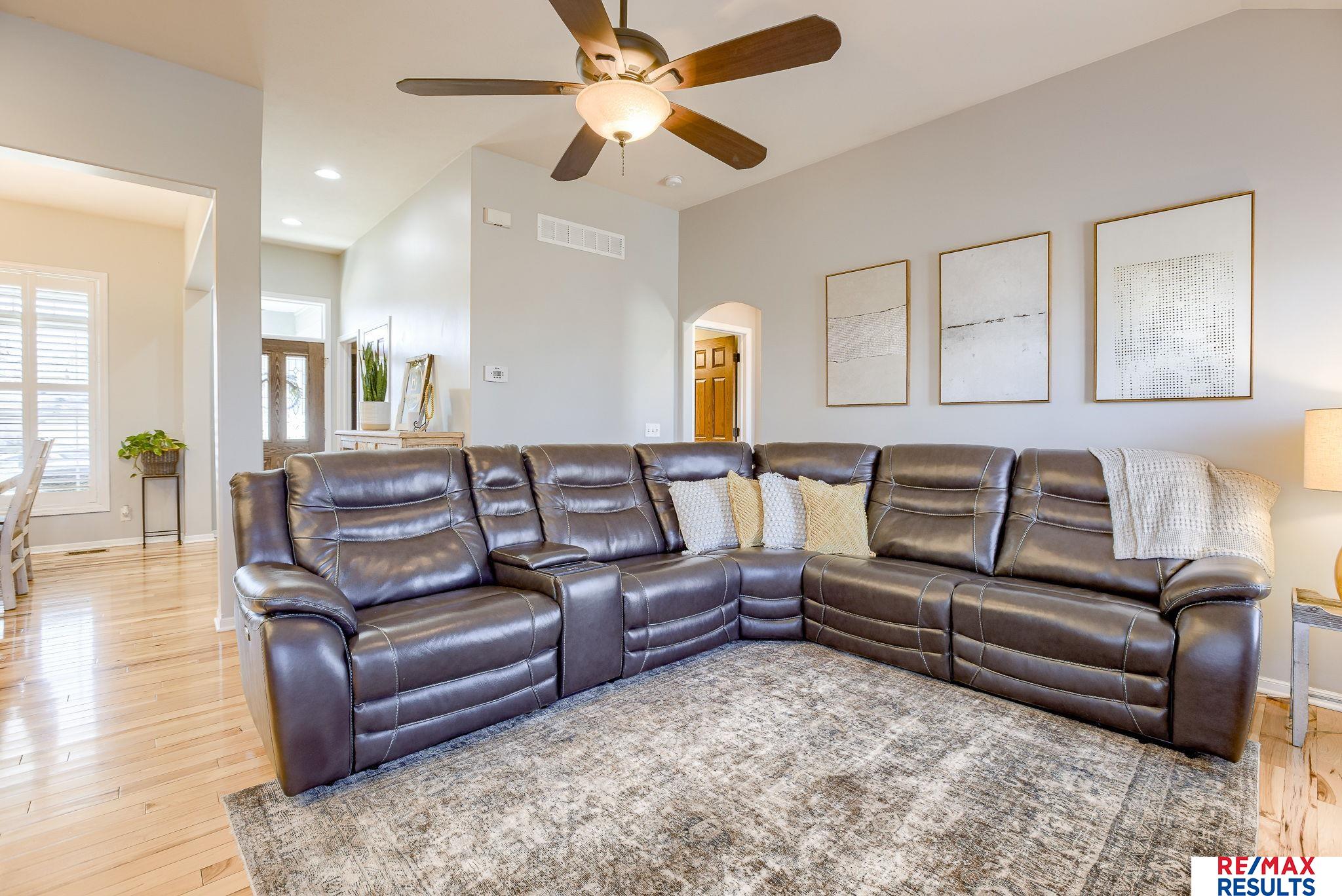 615 S 16 Street, Fort Calhoun, Nebraska image 13