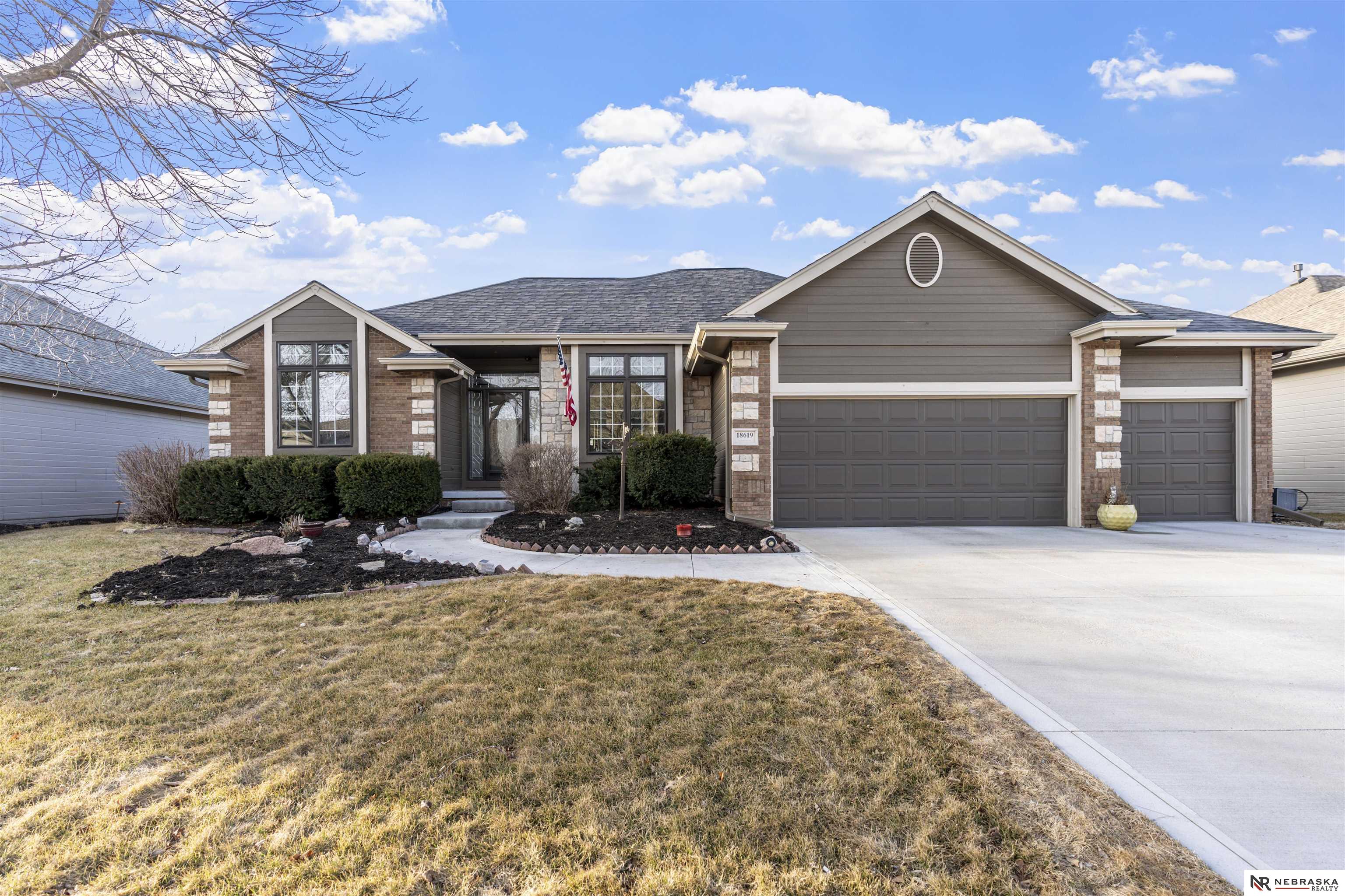 18619 Emiline Street, Omaha