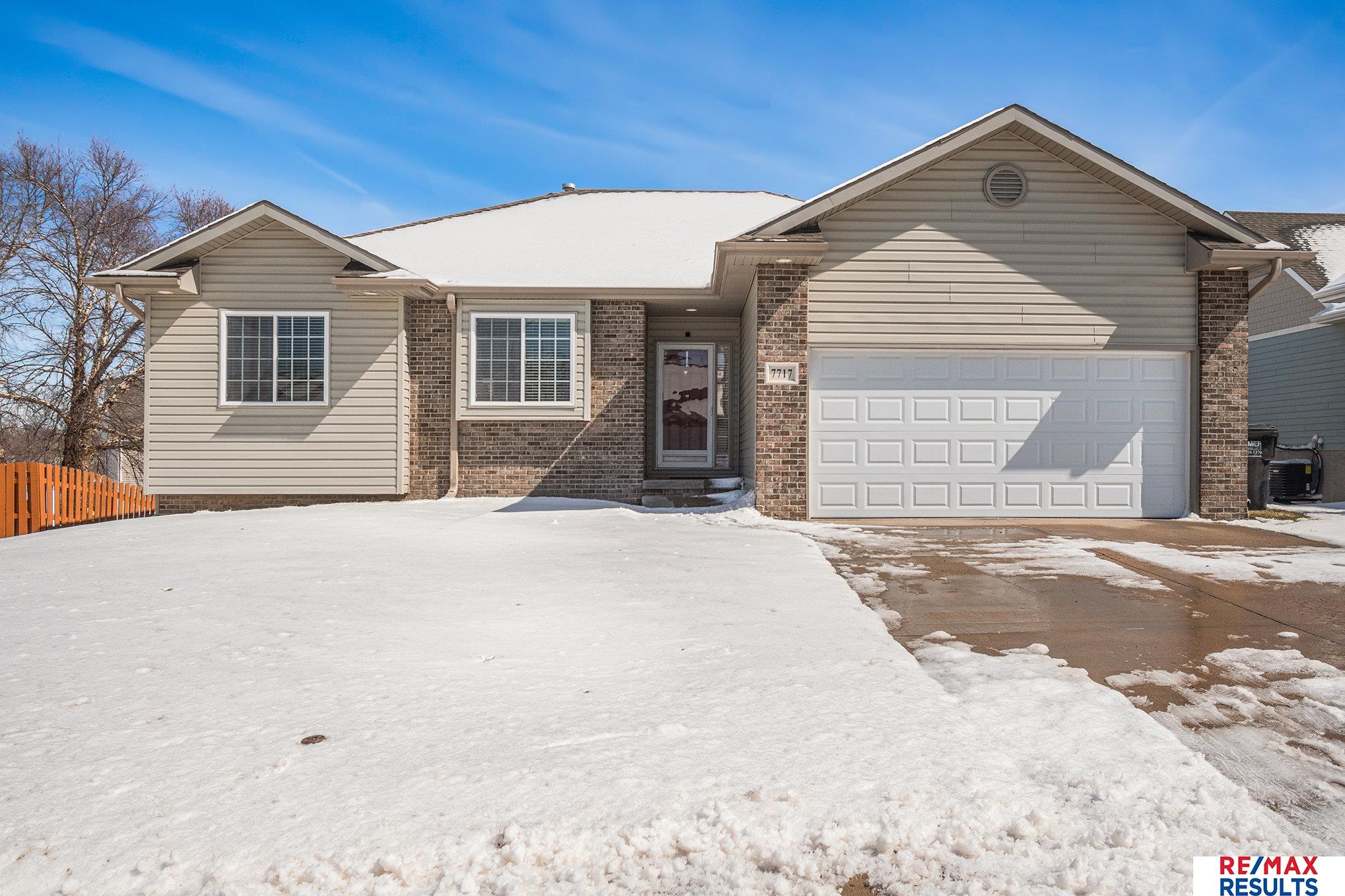7717 S 155 Avenue, Omaha, Nebraska image 1