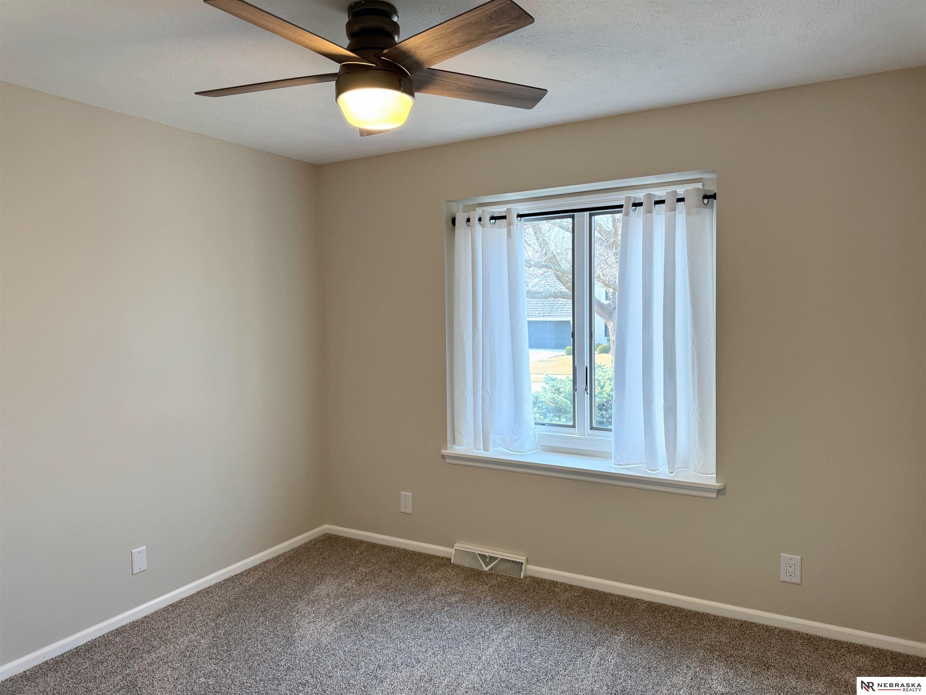 10731 Majestic Lane, Lincoln, Nebraska image 17