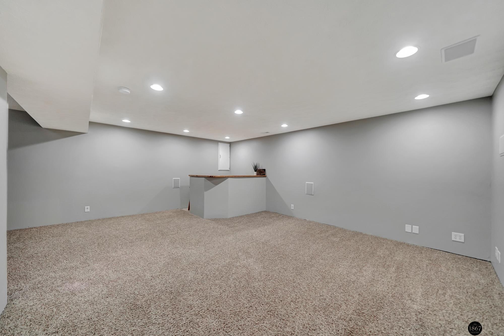 8230 S 57th