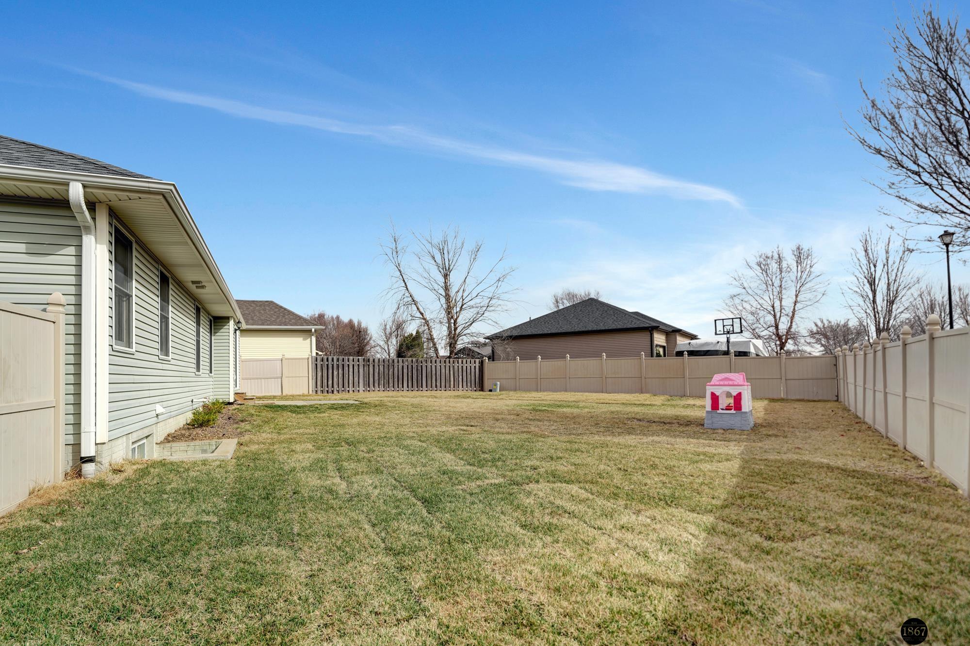 8230 S 57th