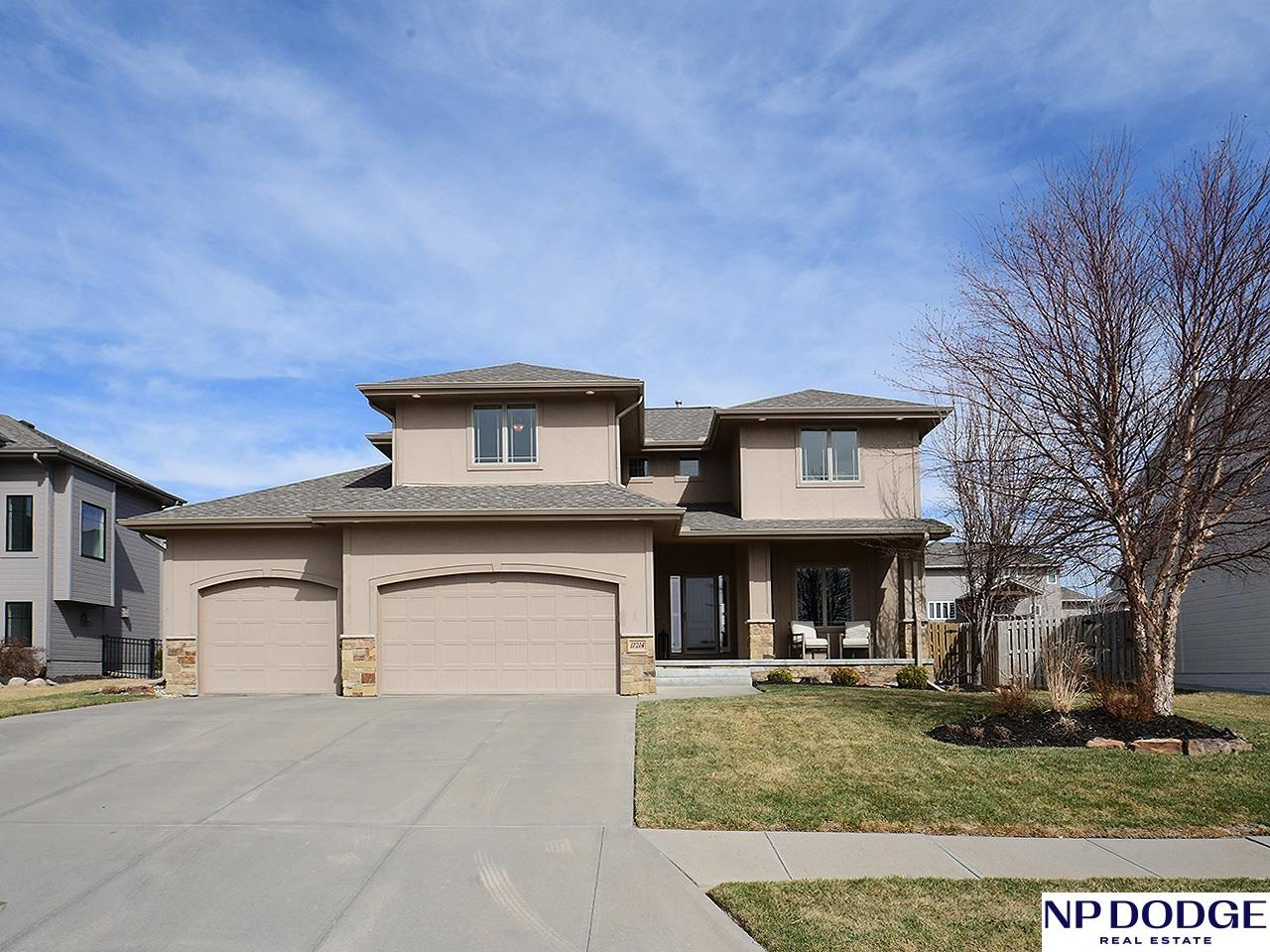 17214 Sunflower Street, Bennington, Nebraska image 1