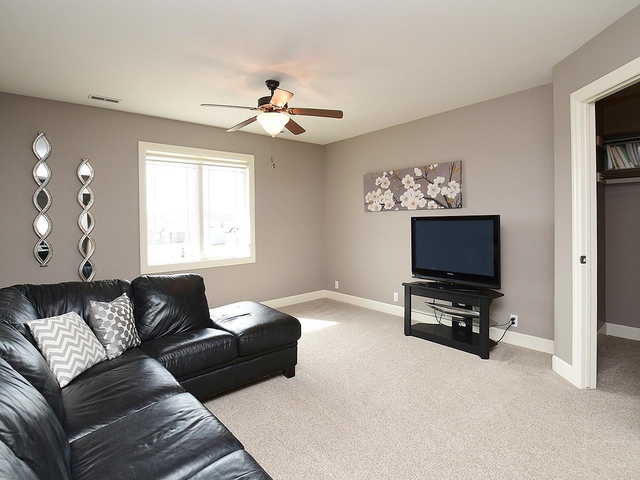 17214 Sunflower Street, Bennington, Nebraska image 21