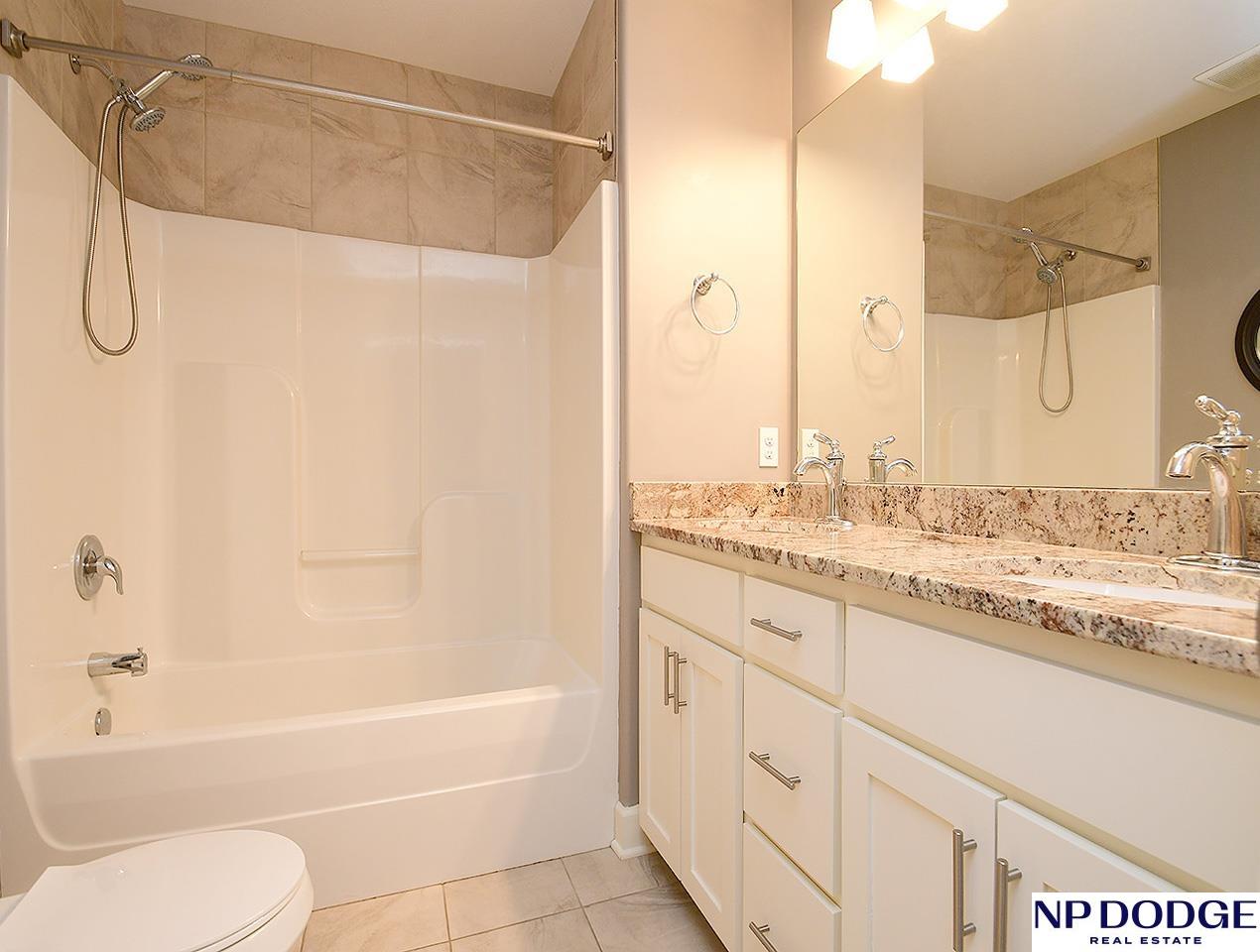 17214 Sunflower Street, Bennington, Nebraska image 25