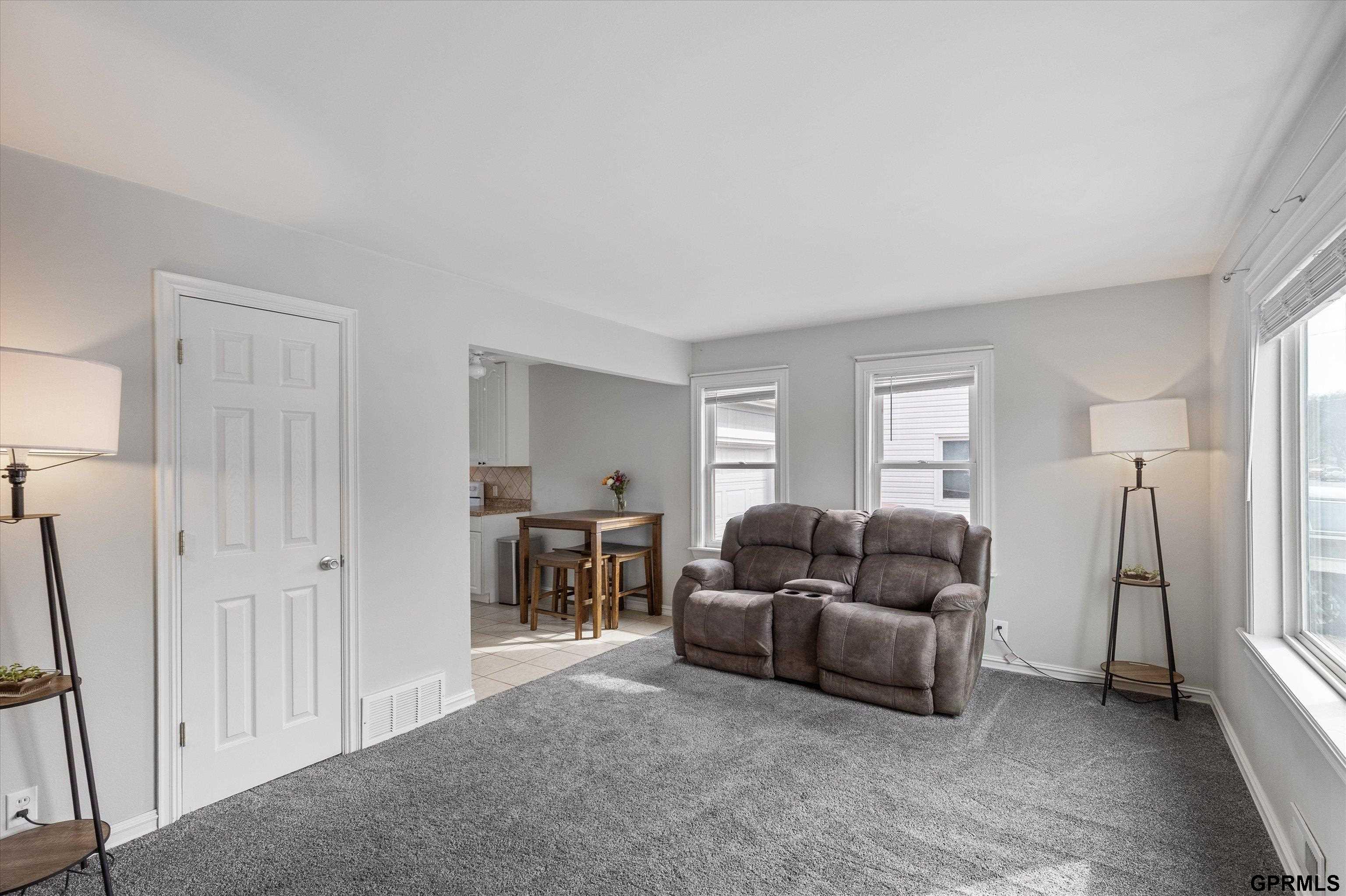 17664 Sunflower Street, Bennington, Nebraska image 3