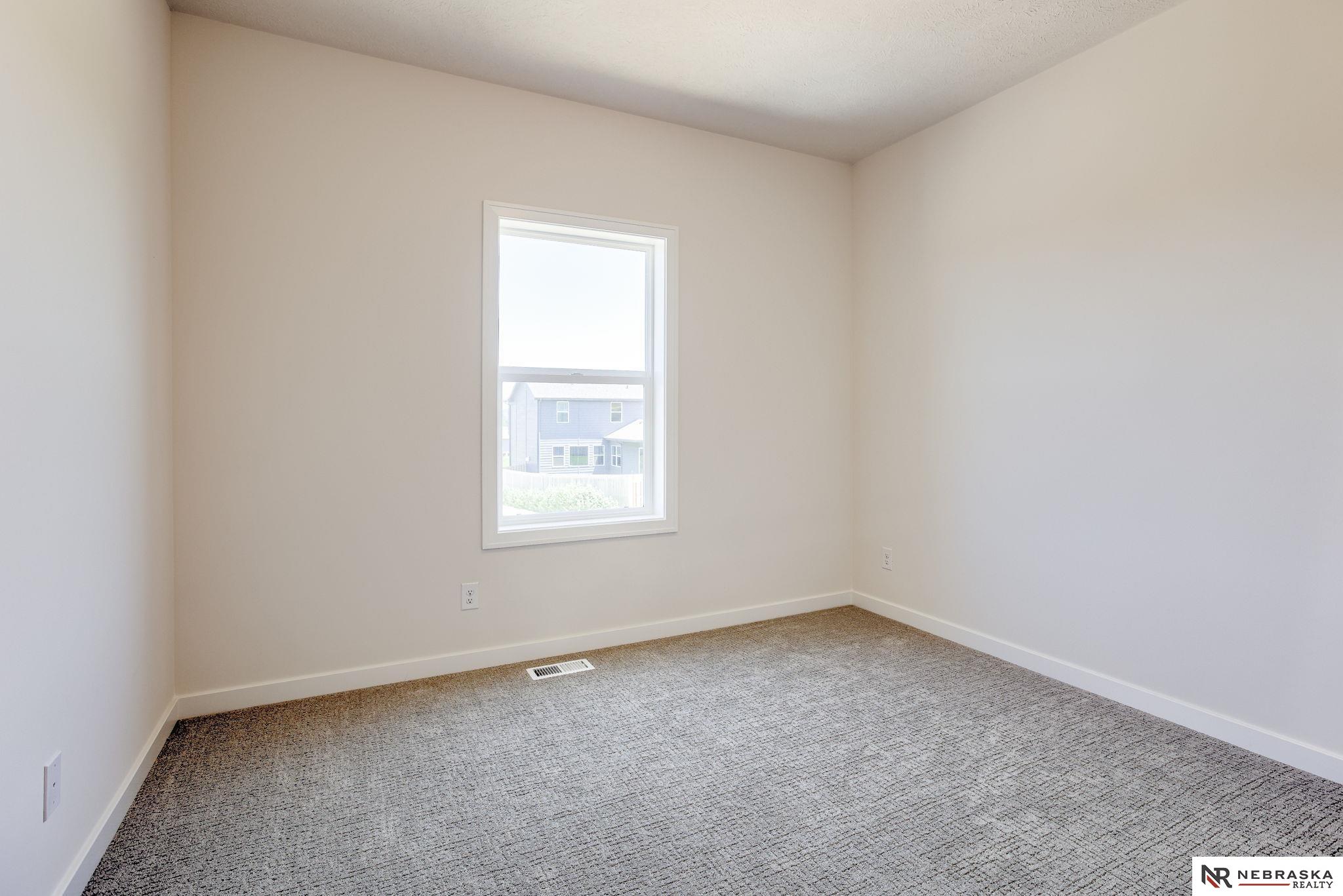 11017 N 161st Street, Bennington, Nebraska image 28