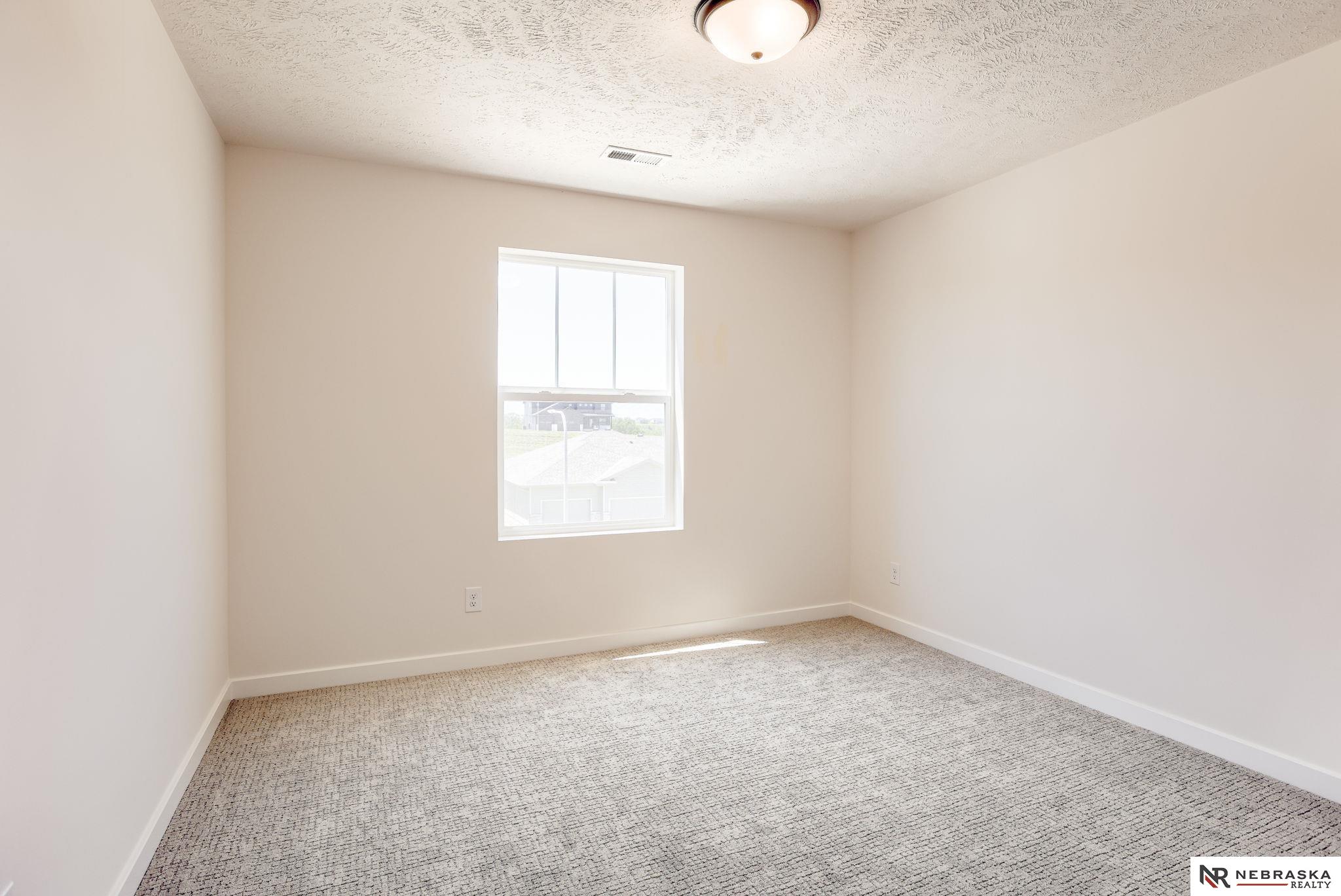 11017 N 161st Street, Bennington, Nebraska image 36