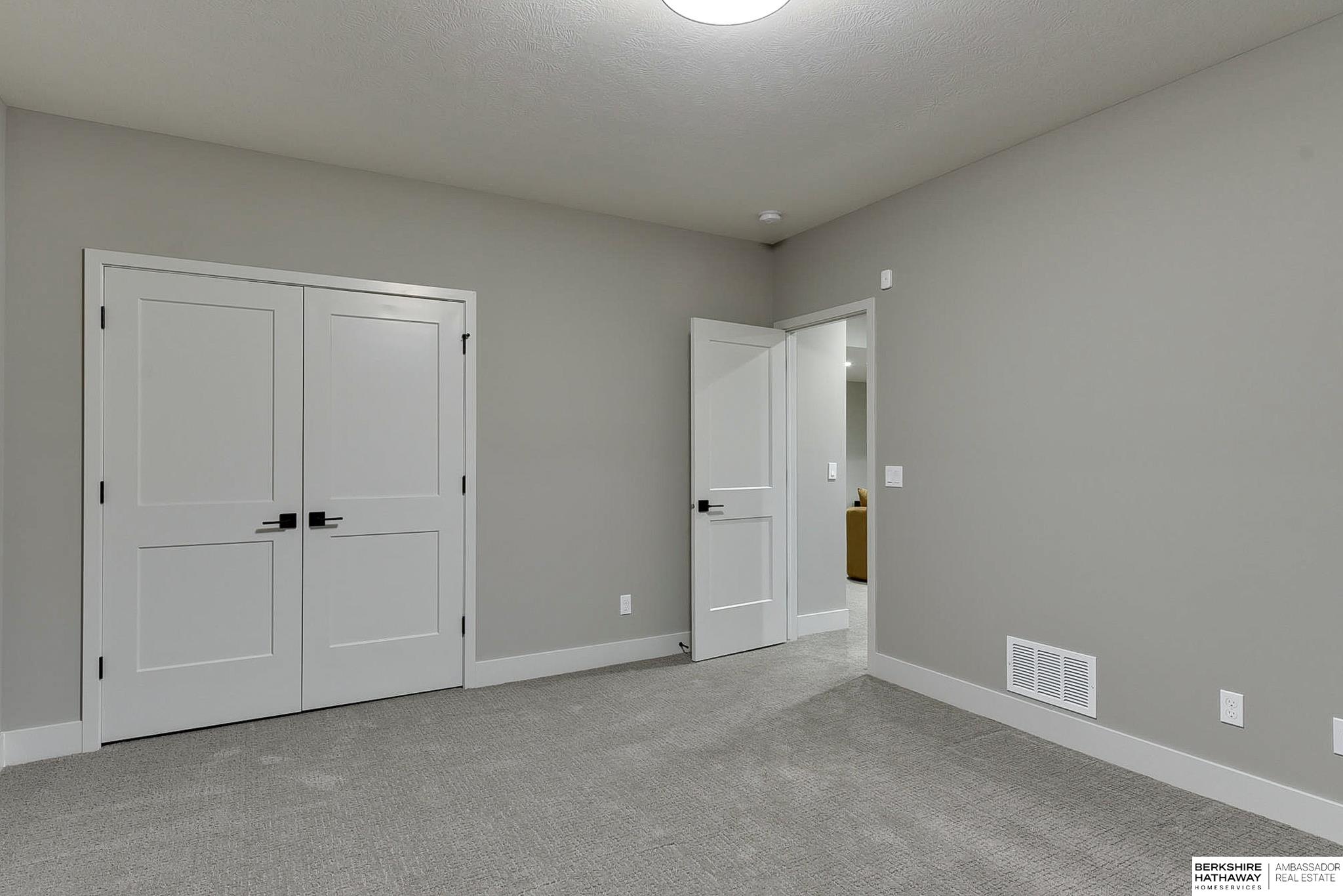 21658 I Street, Omaha, Nebraska image 44