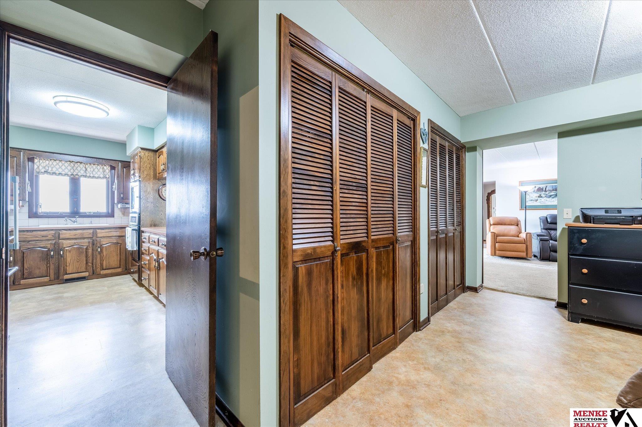 13182 Bluebird Lane, Council Bluffs, Iowa image 10