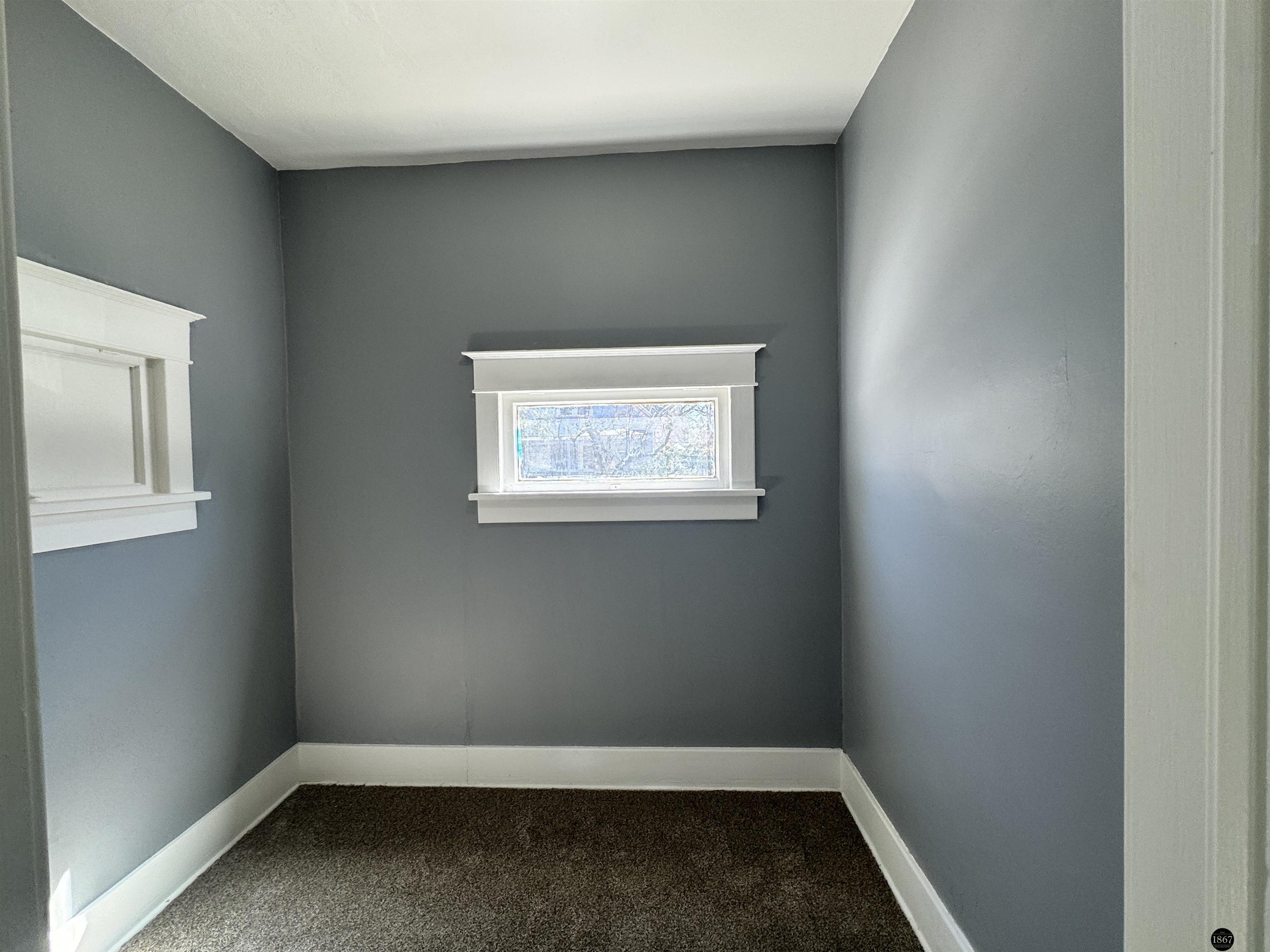 4220 Lenox