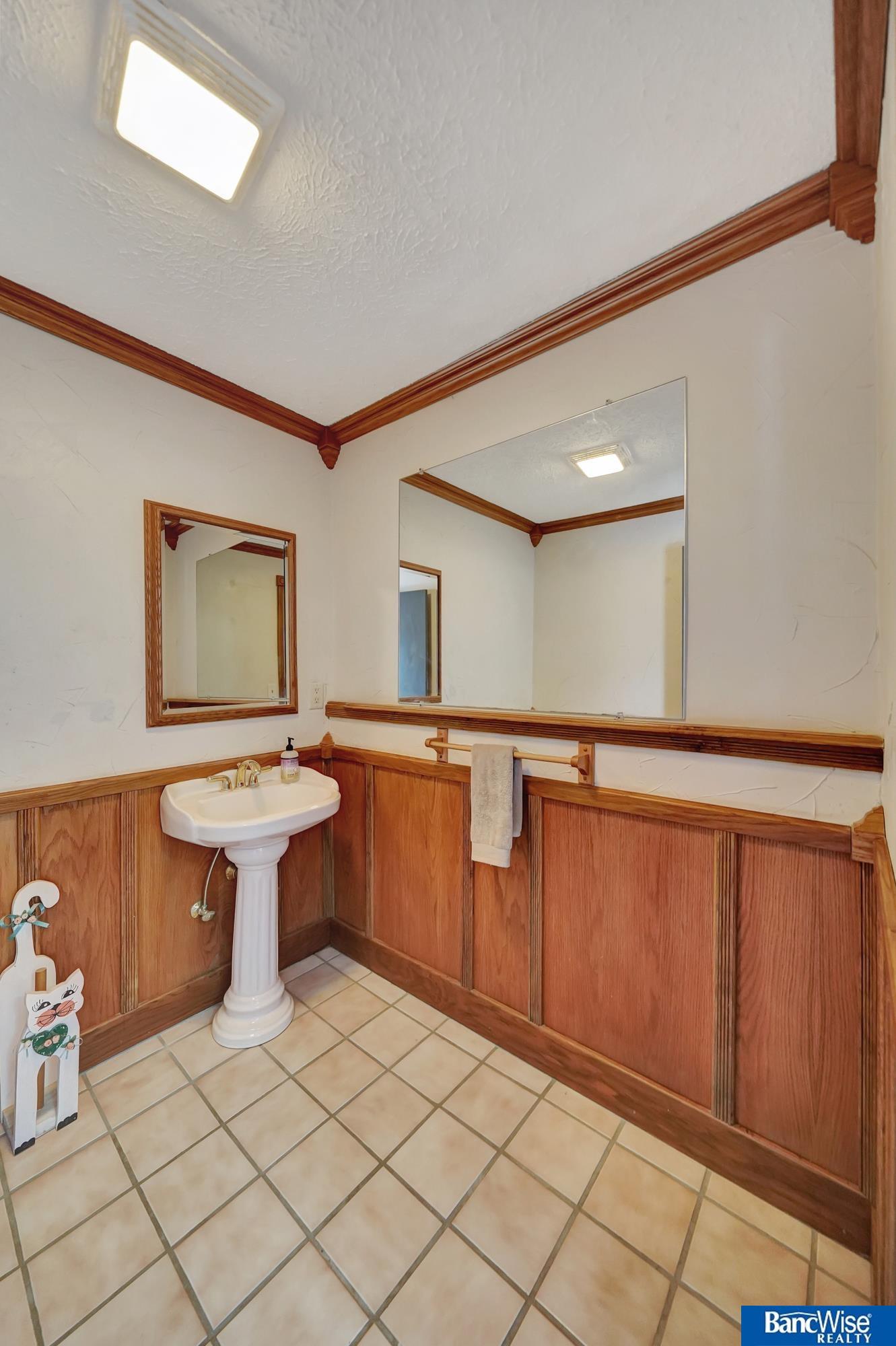 1060 Burma Road, Crete, Nebraska image 28