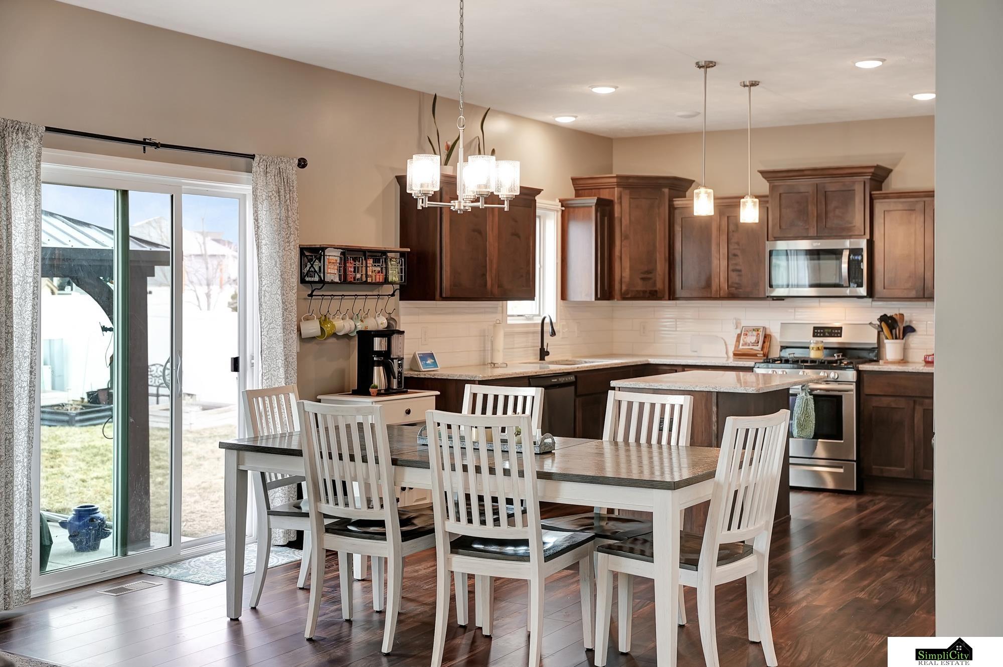 1225 Oakview Drive, Hickman, Nebraska image 11