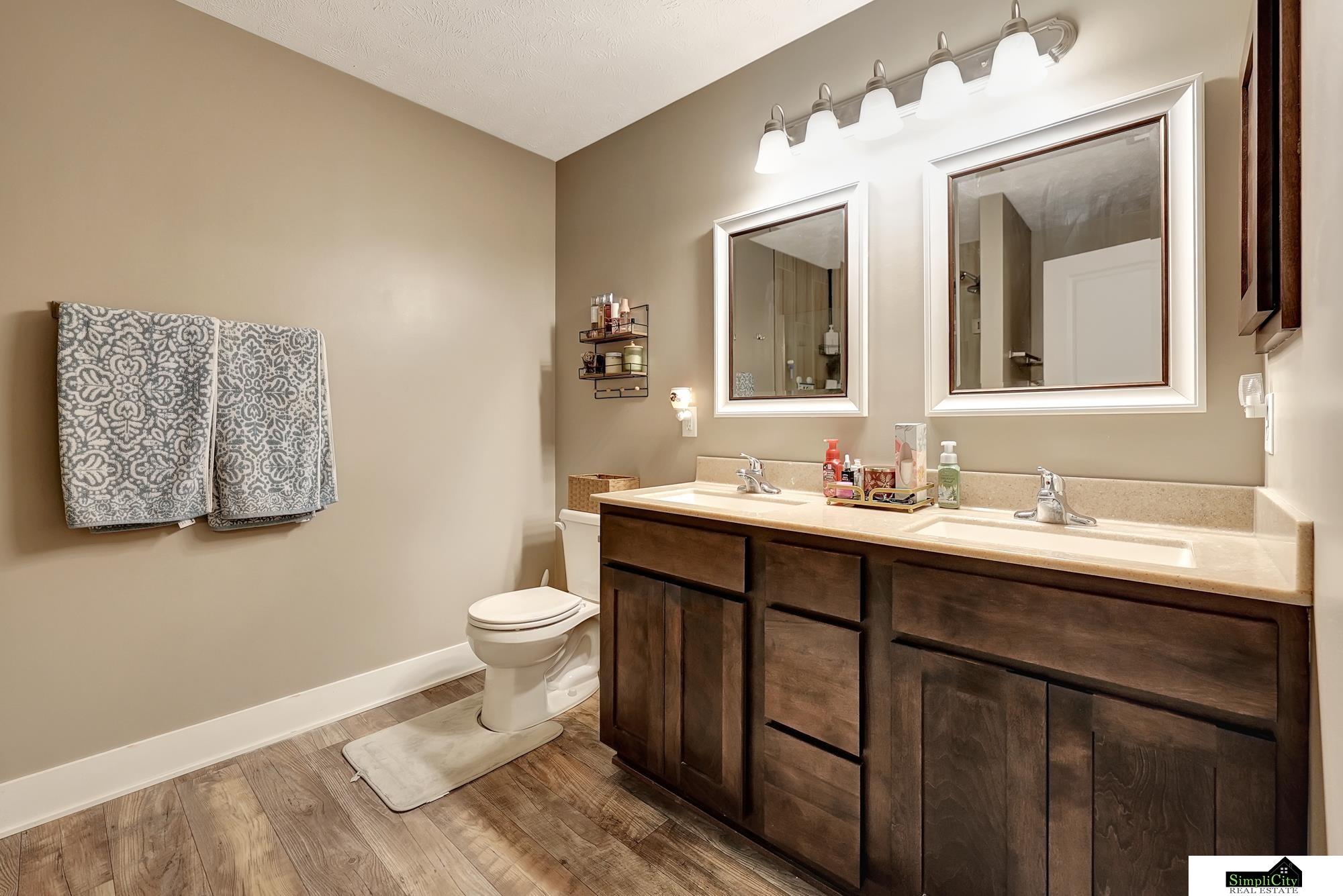 1225 Oakview Drive, Hickman, Nebraska image 35