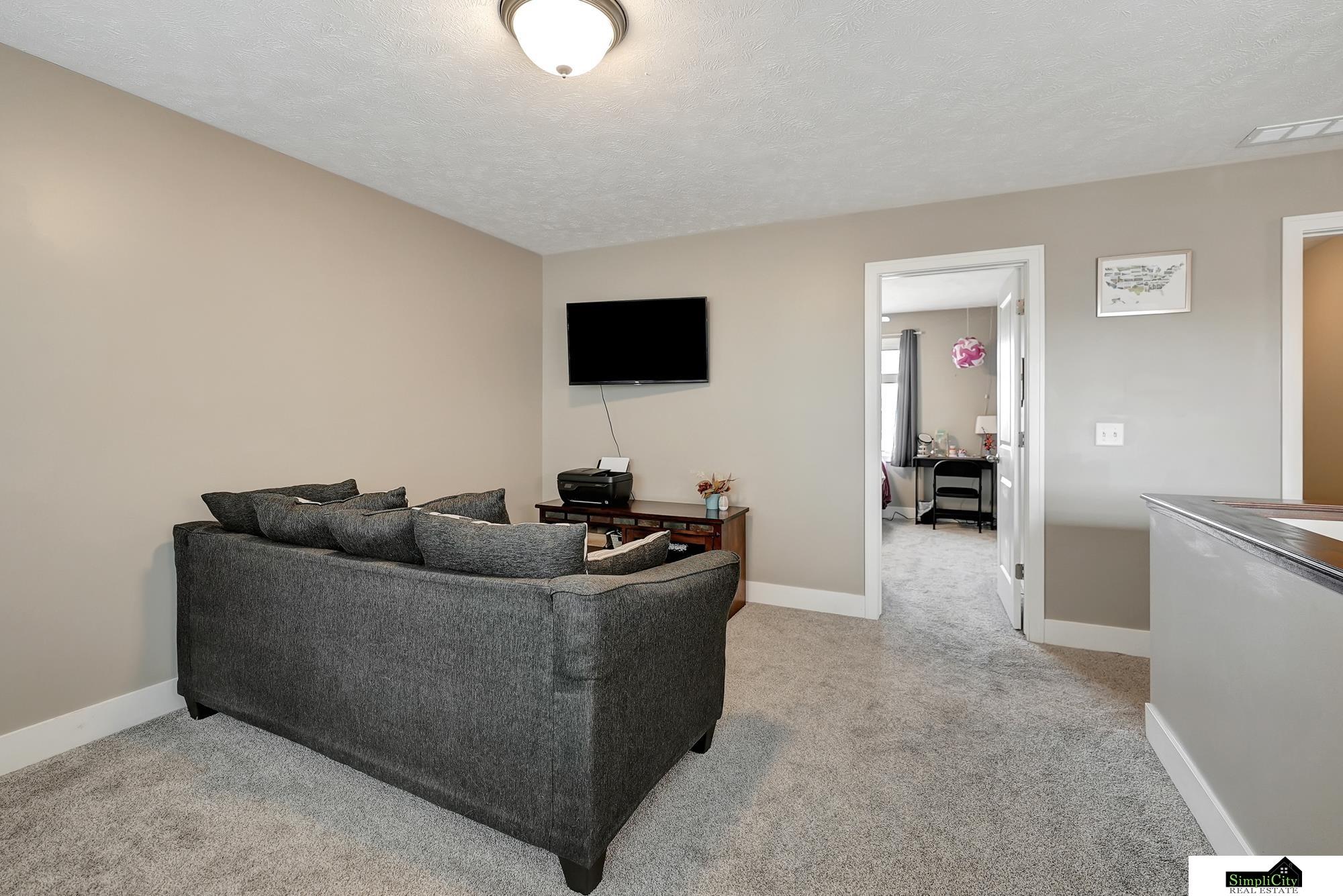 1225 Oakview Drive, Hickman, Nebraska image 41