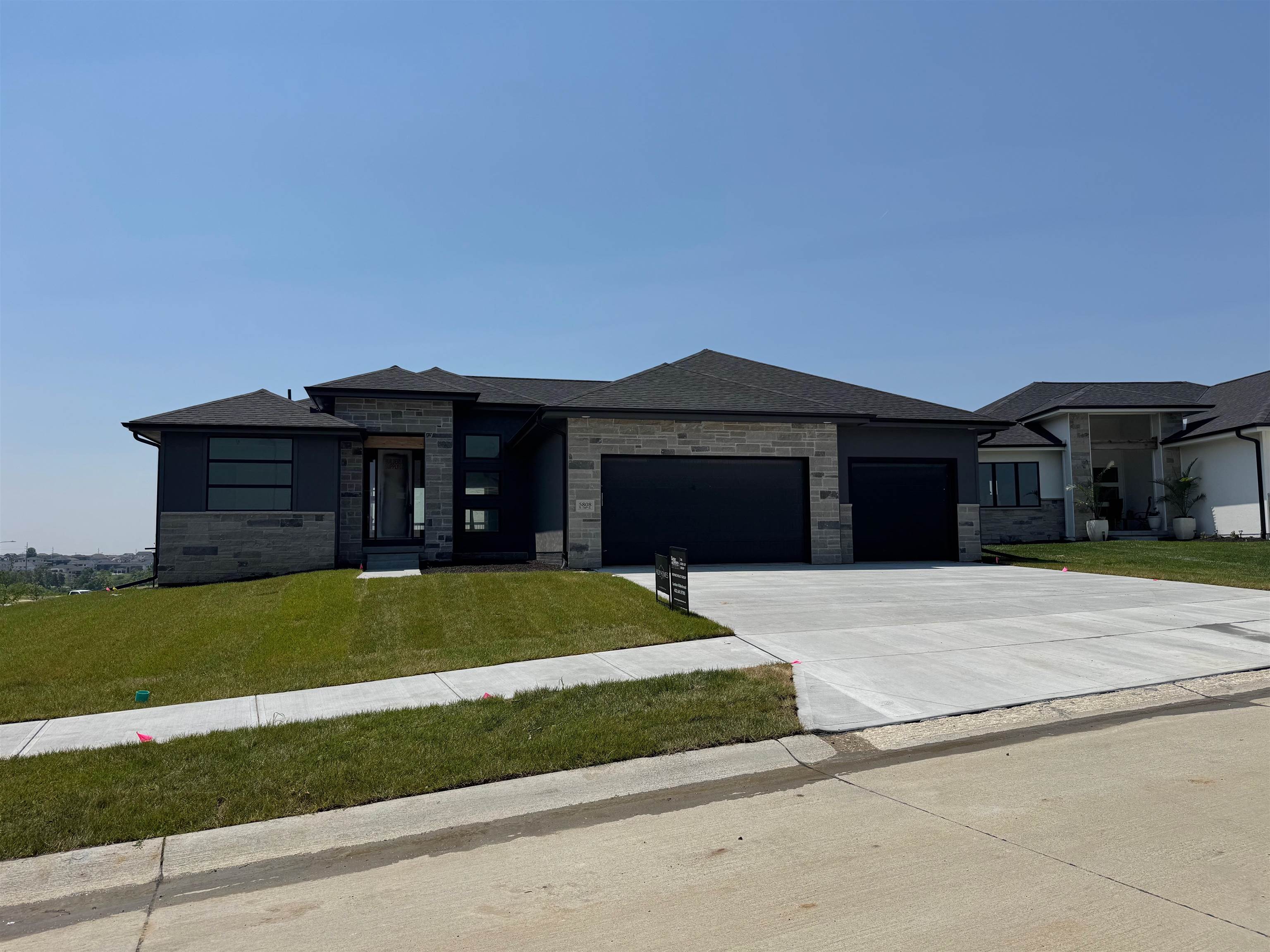 5808 N 198th Street, Elkhorn NE 68022