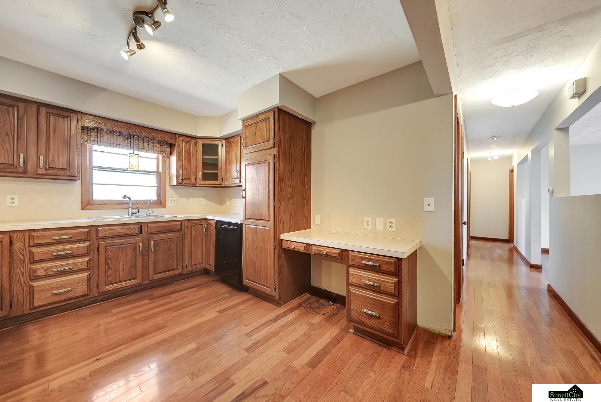 2212 Hillcrest Street, Beatrice, Nebraska image 9