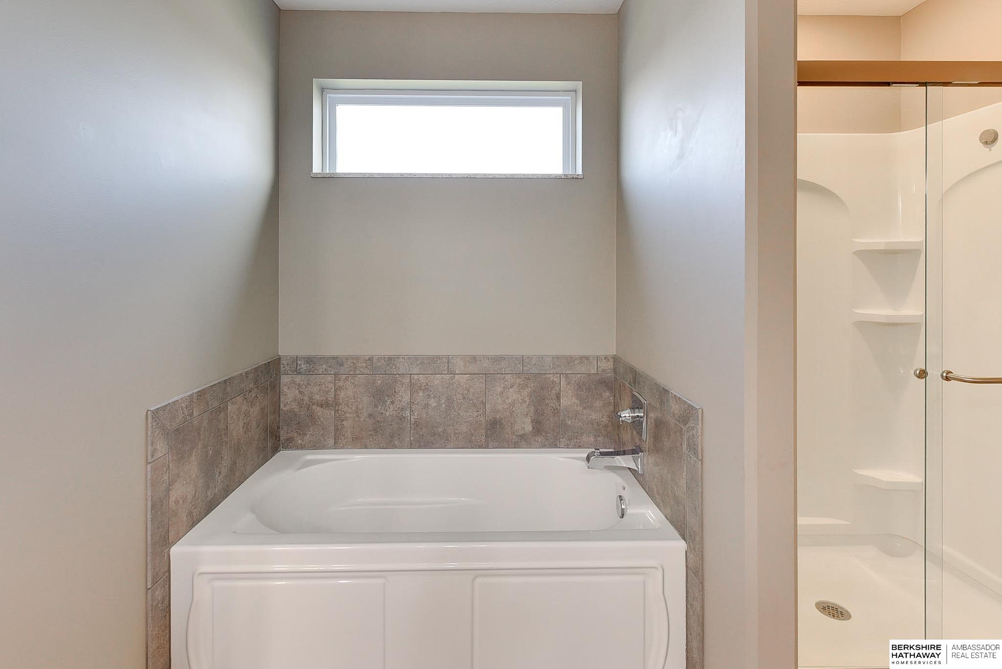 9016 N 171st Street, Bennington, Nebraska image 34
