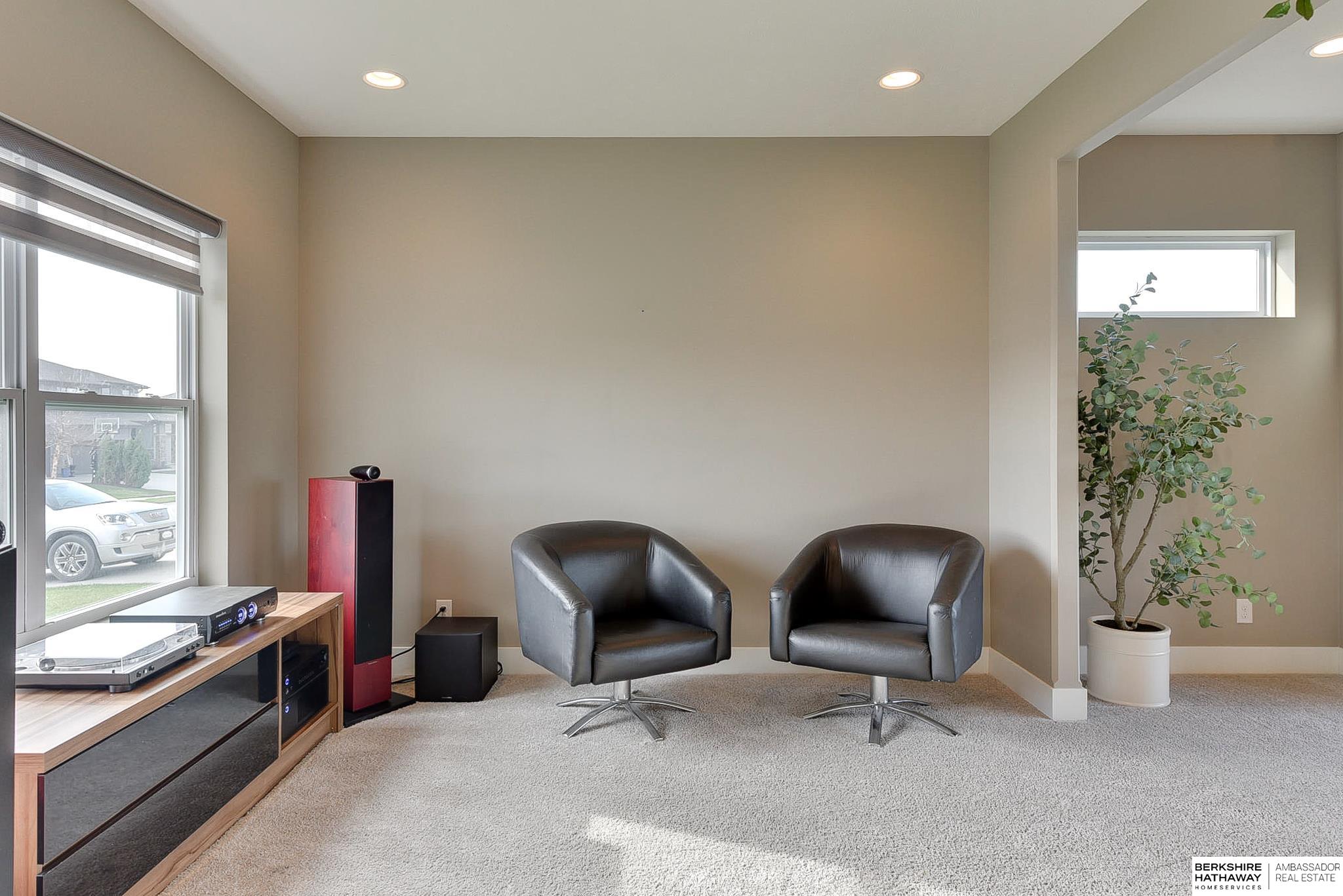 9016 N 171st Street, Bennington, Nebraska image 9