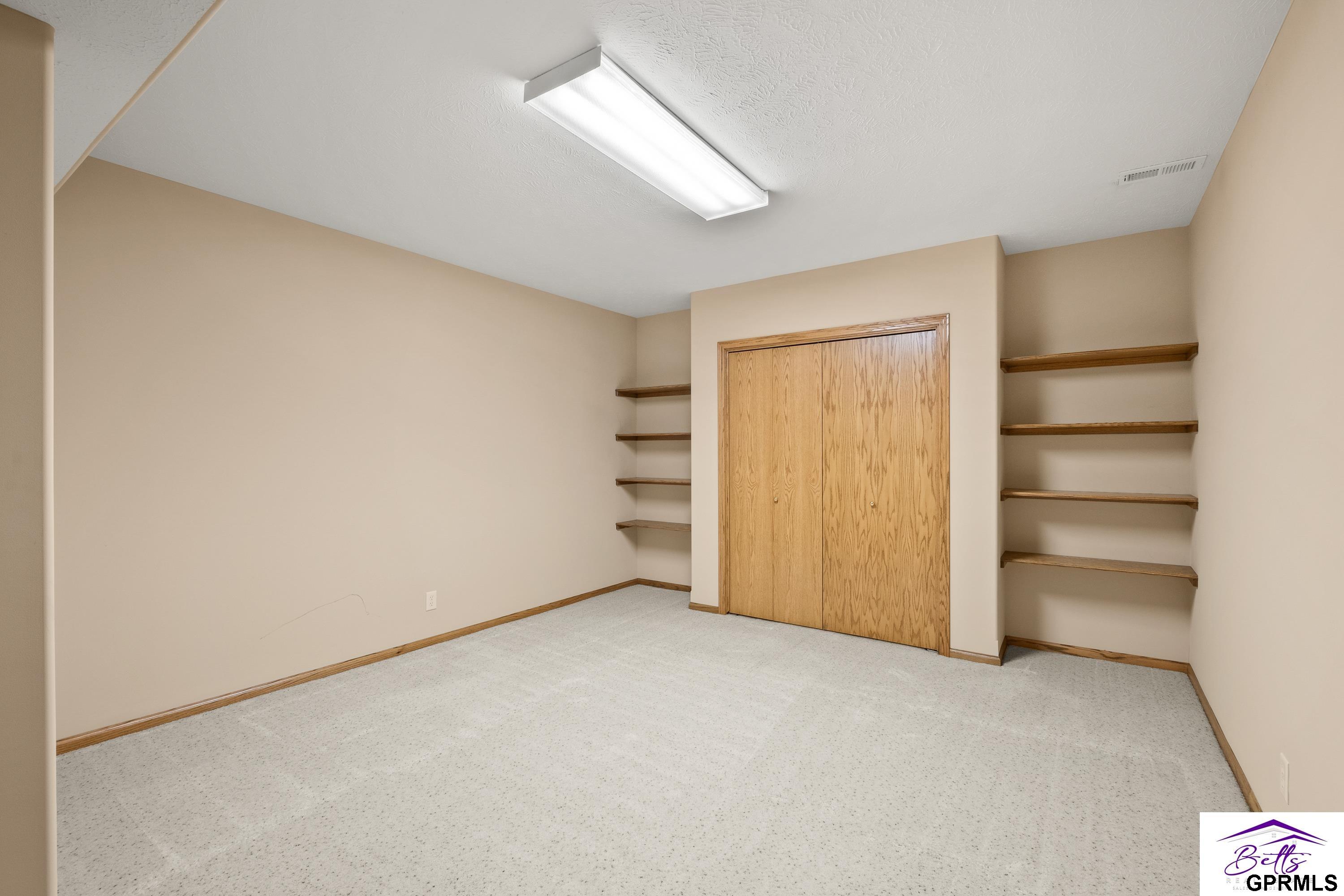 15527 Mason Circle, Omaha, Nebraska image 28