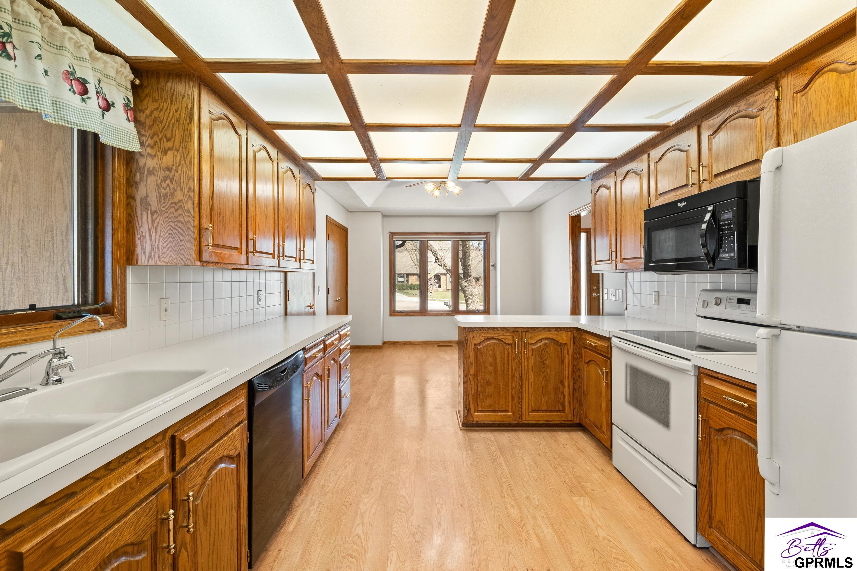 15527 Mason Circle, Omaha, Nebraska image 7