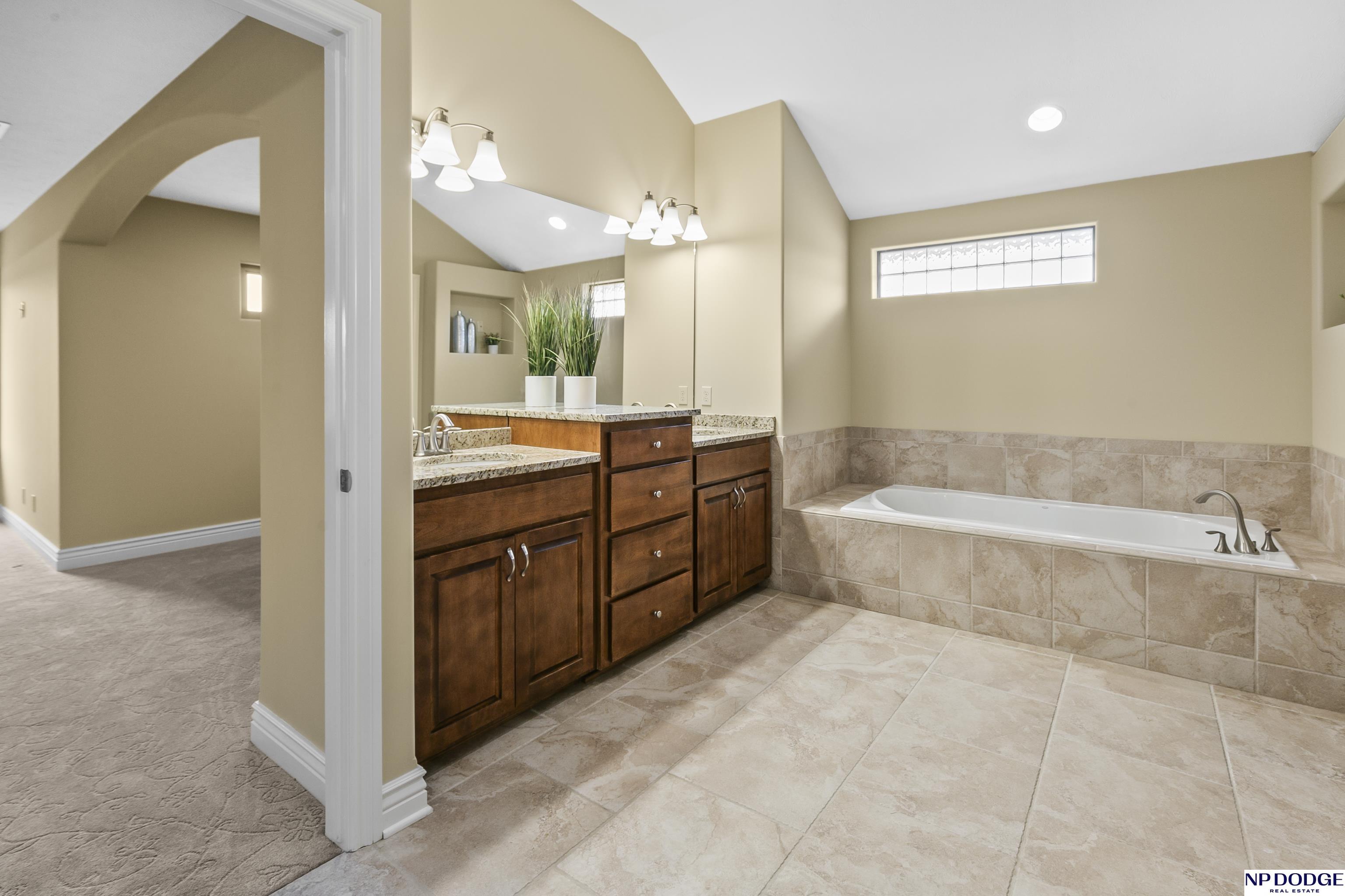 2316 N 179 Street, Omaha, Nebraska image 27