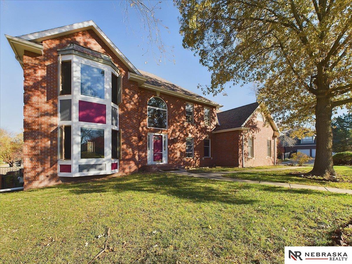 8240 Dorset Drive, Lincoln