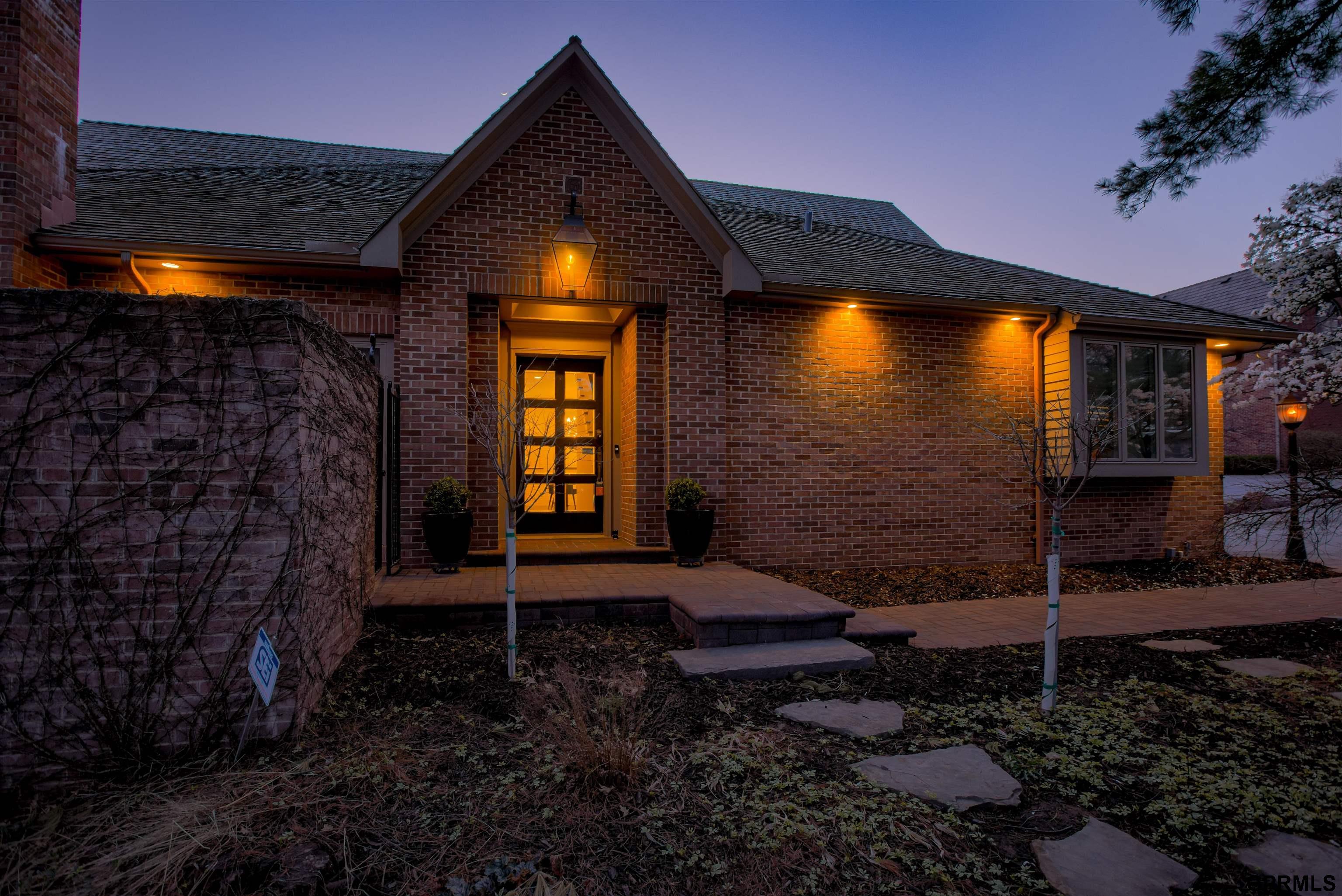 8903 Douglas Court, Omaha, Nebraska image 2
