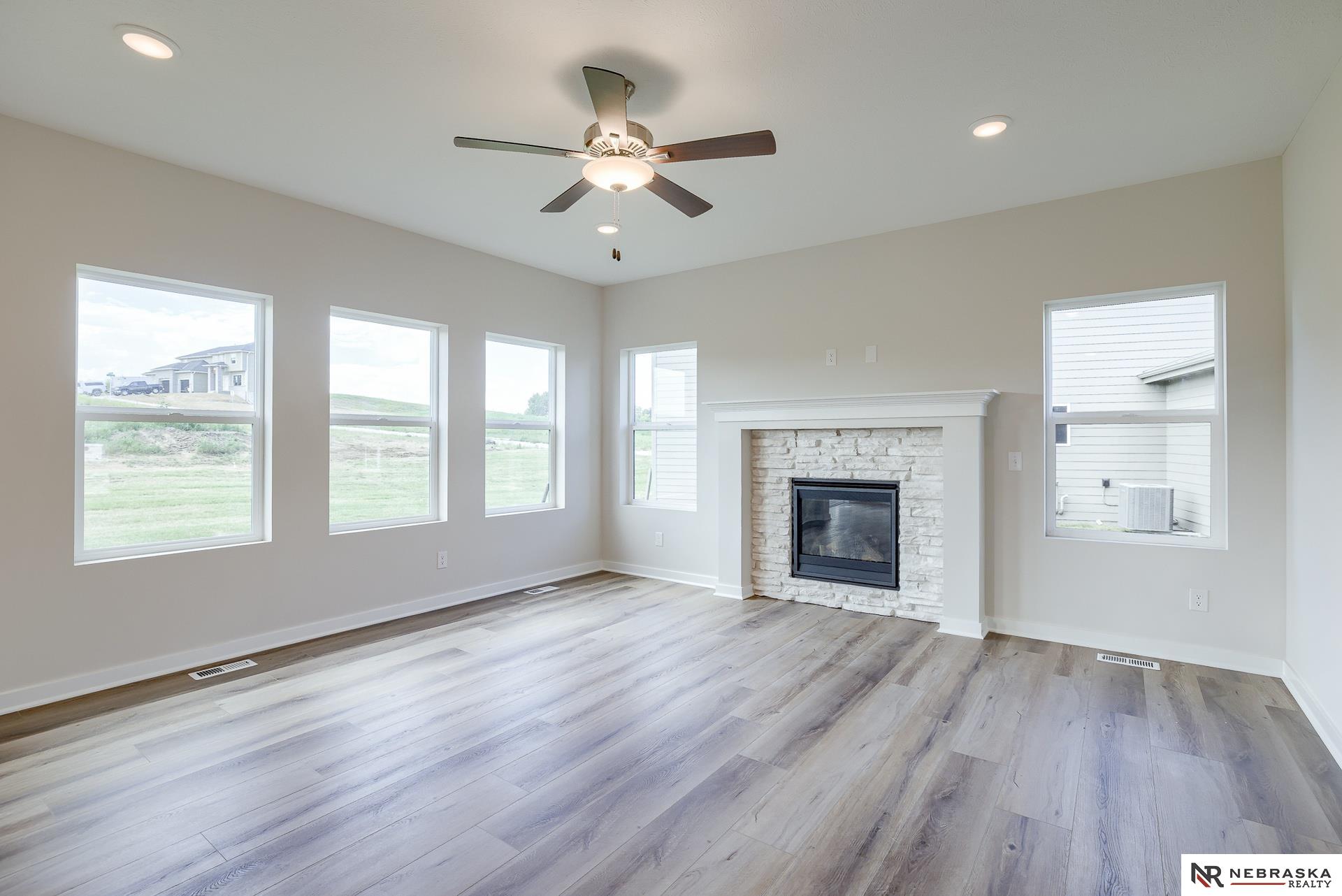 17547 Potter Street, Bennington, Nebraska image 5