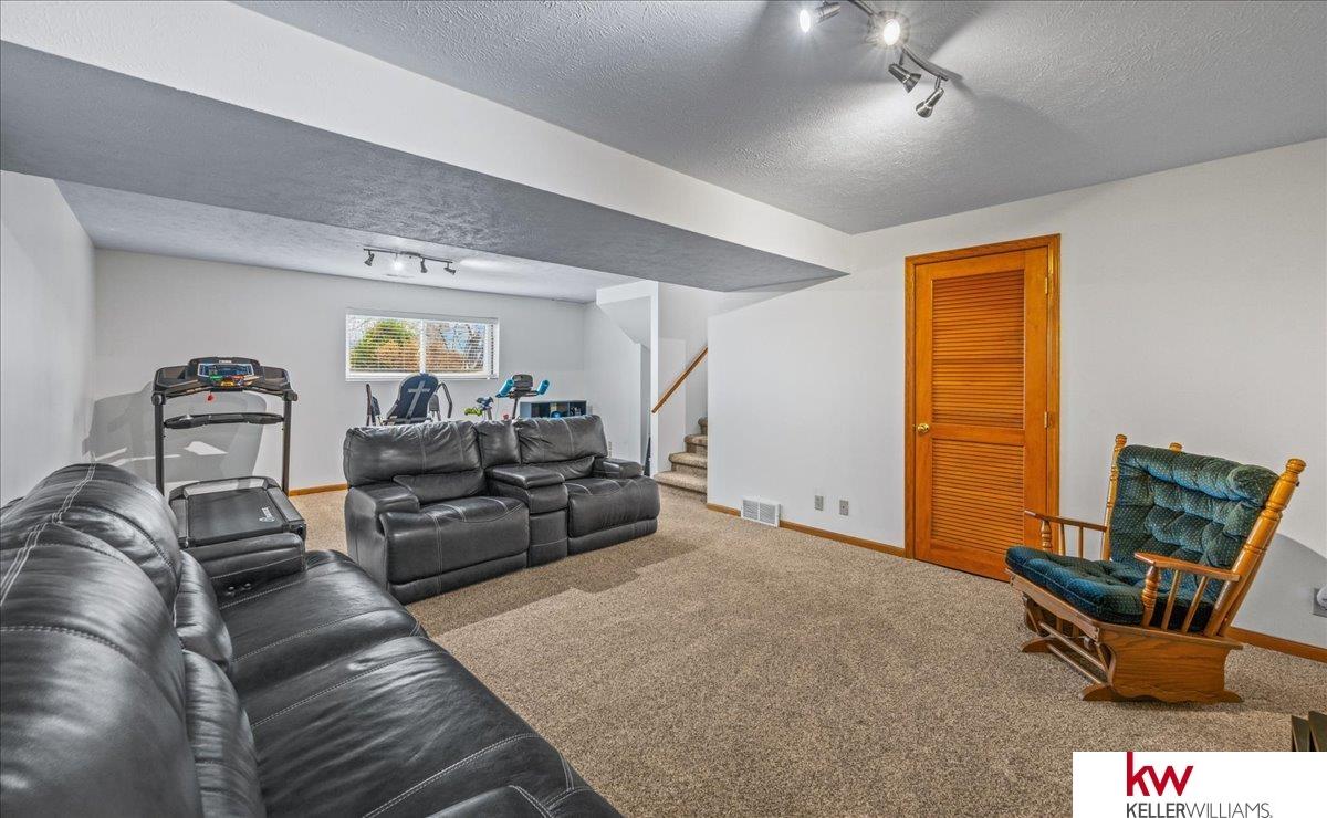 9714 Rock Creek Road, Plattsmouth, Nebraska image 22