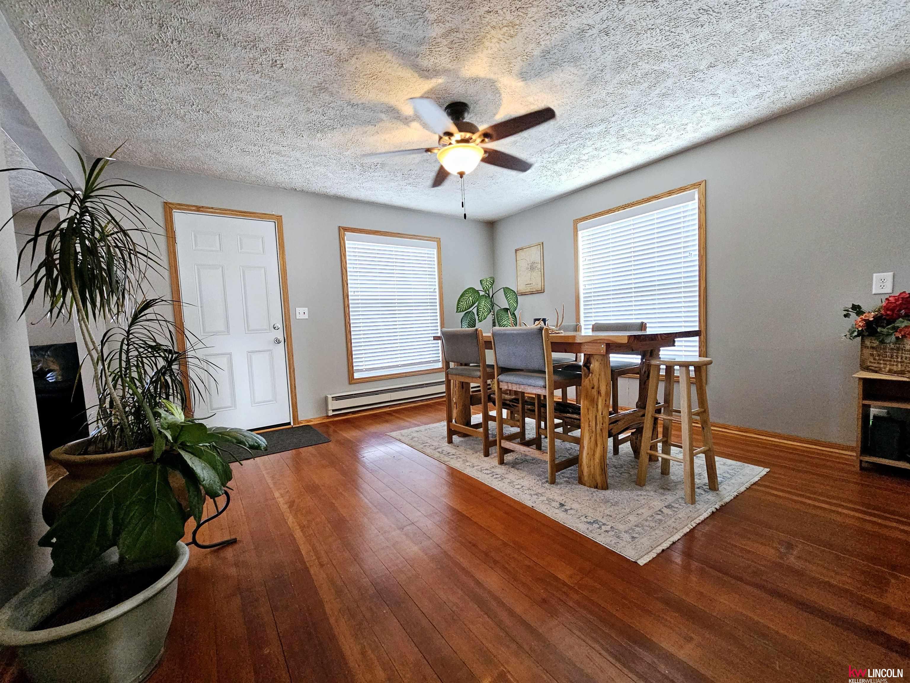 314 N 8th Street, Geneva, Nebraska image 2