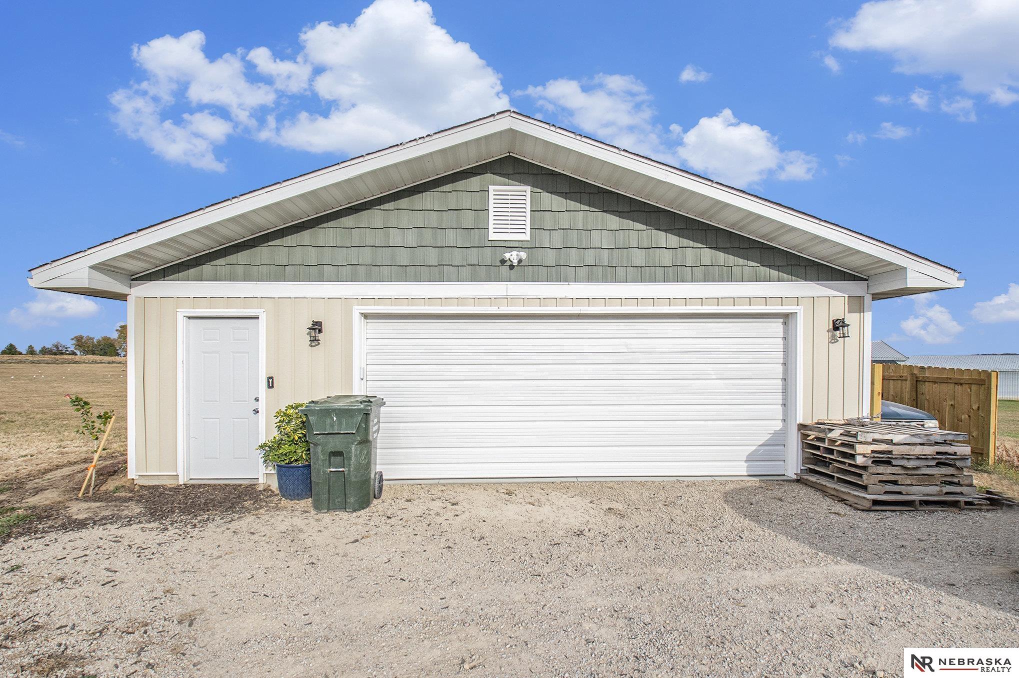 10255 Otter Trail, Plattsmouth, Nebraska image 3