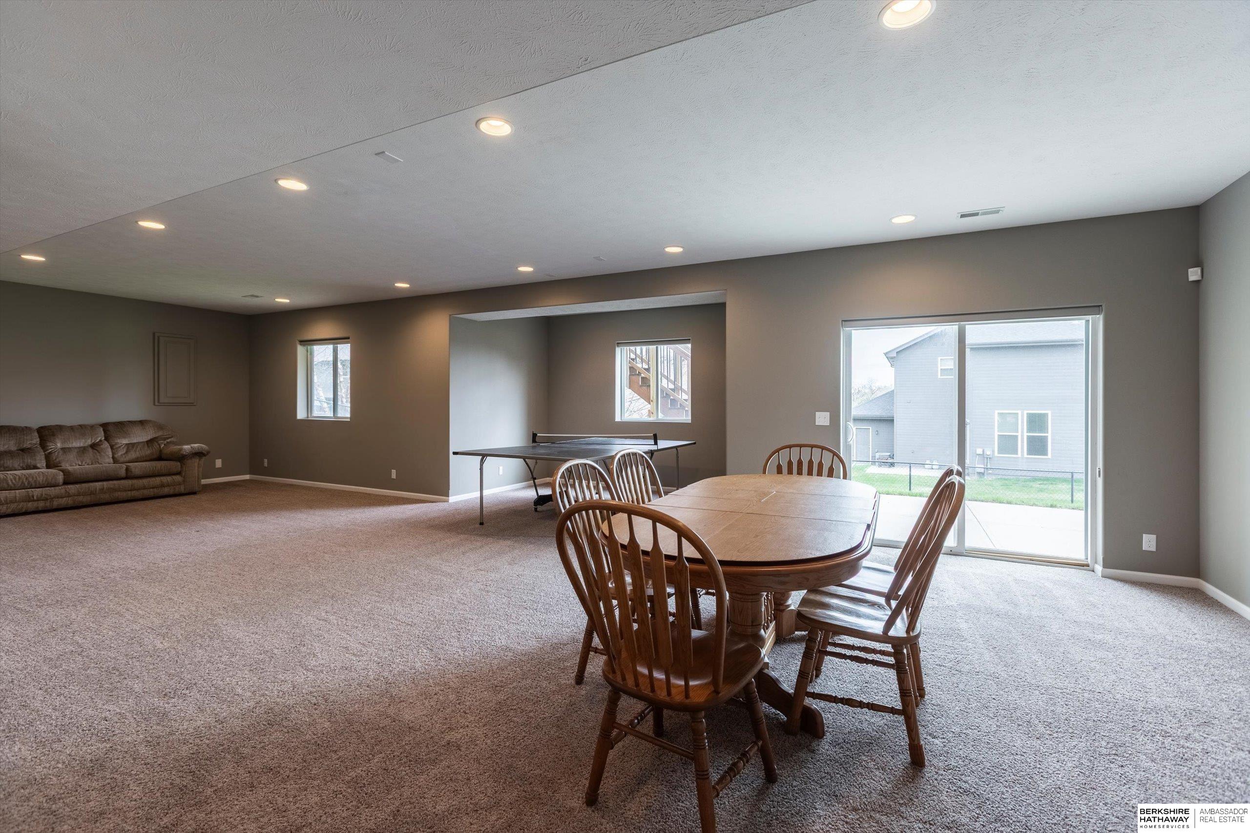 2049 S 199 Street, Omaha, Nebraska image 28