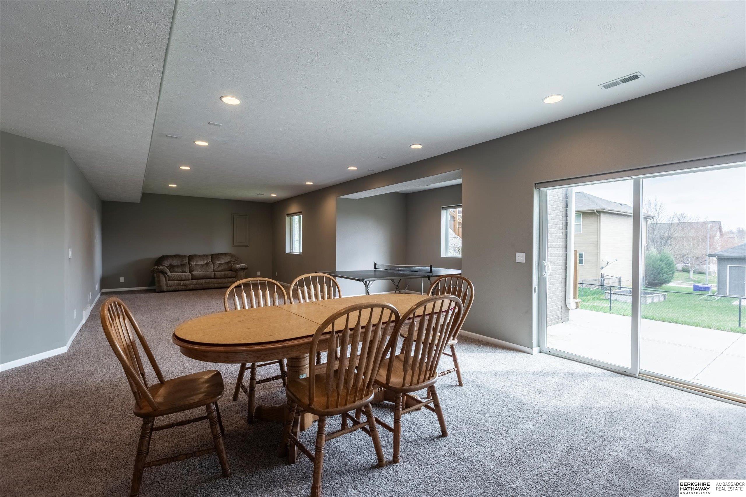 2049 S 199 Street, Omaha, Nebraska image 29