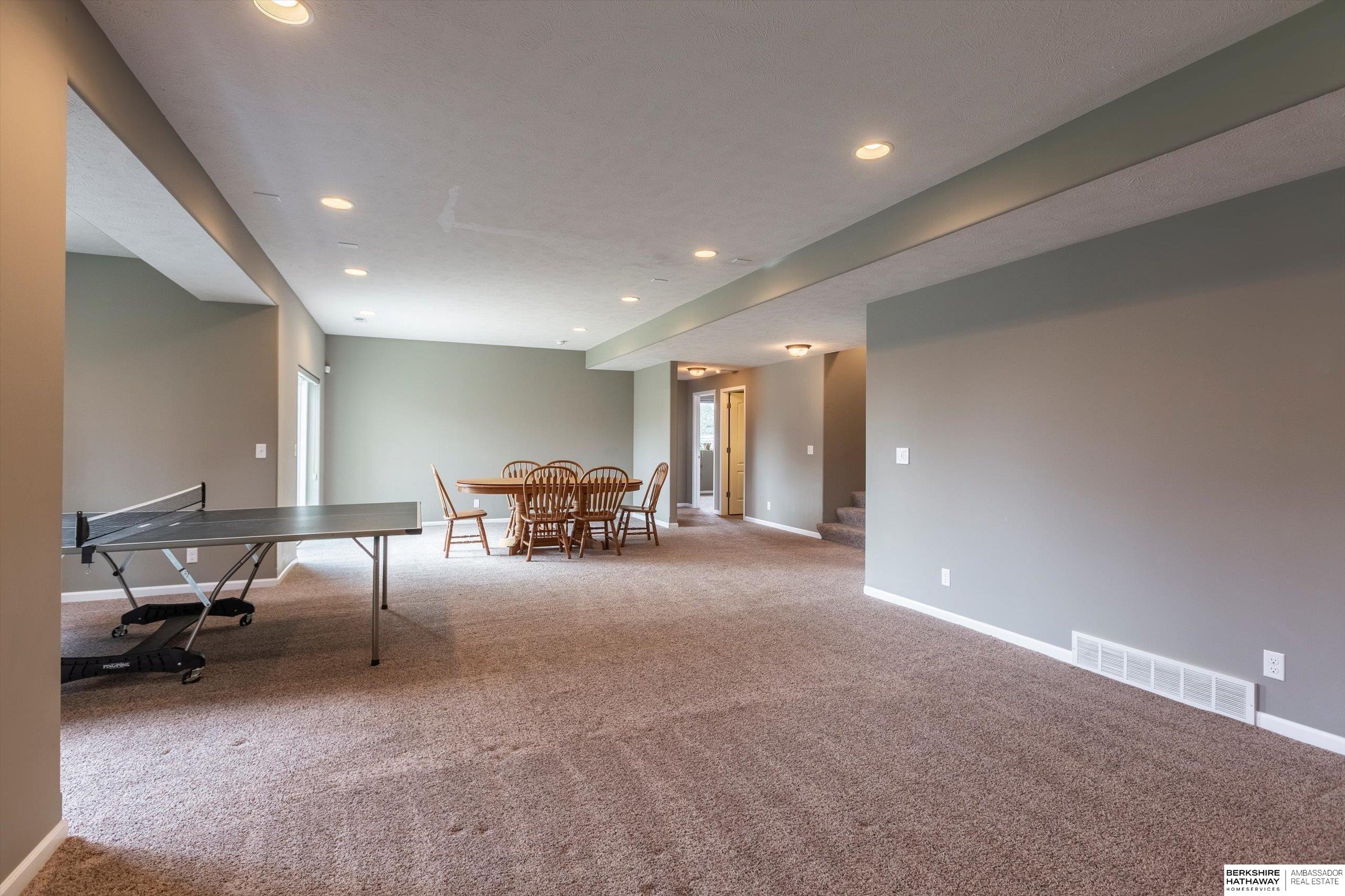2049 S 199 Street, Omaha, Nebraska image 31
