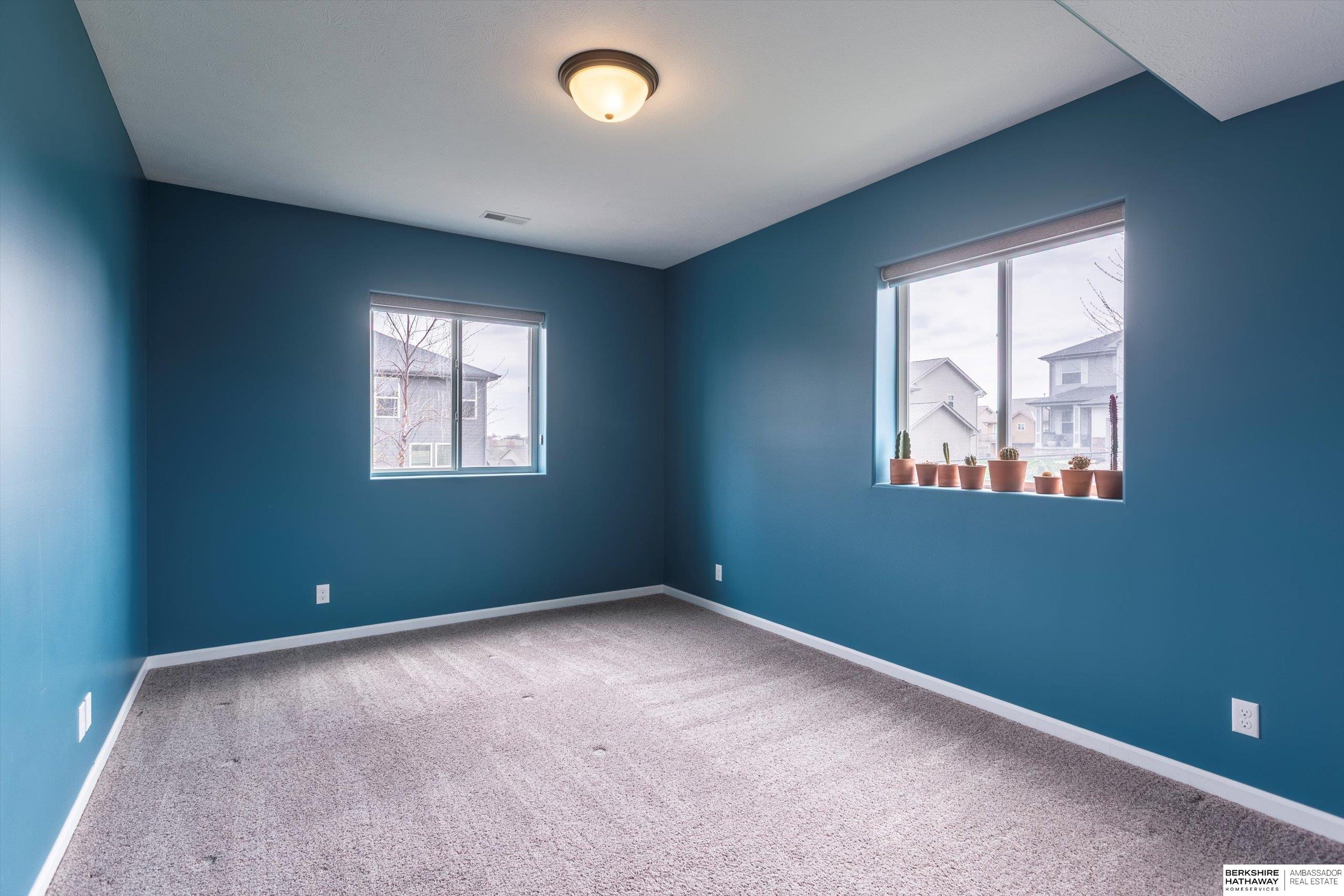 2049 S 199 Street, Omaha, Nebraska image 35