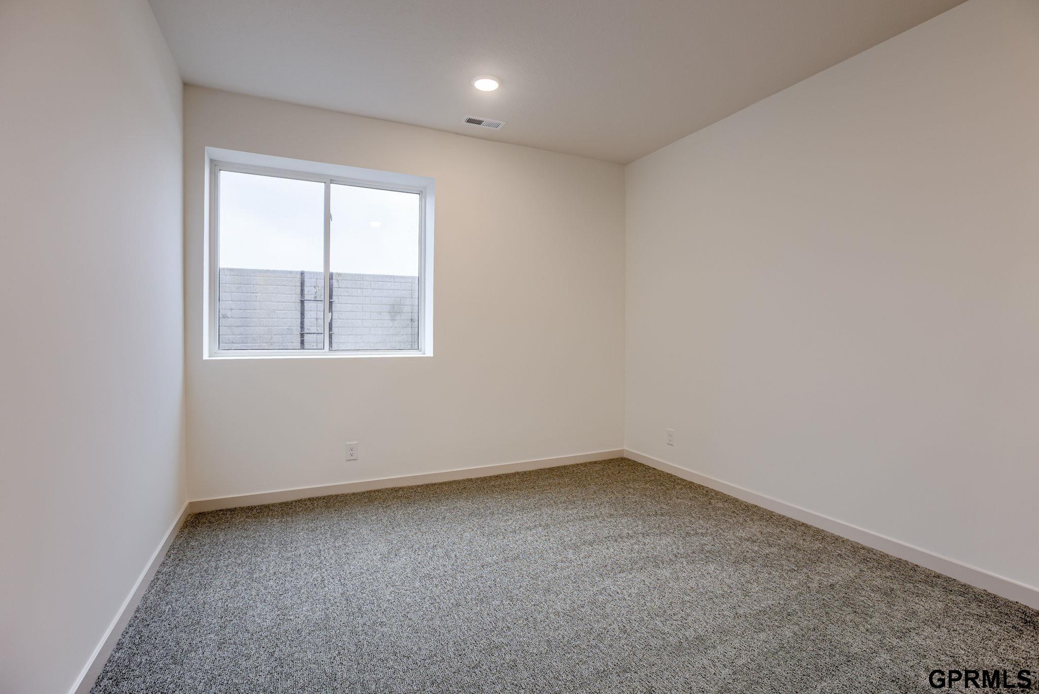 20139 S Street, Omaha, Nebraska image 22
