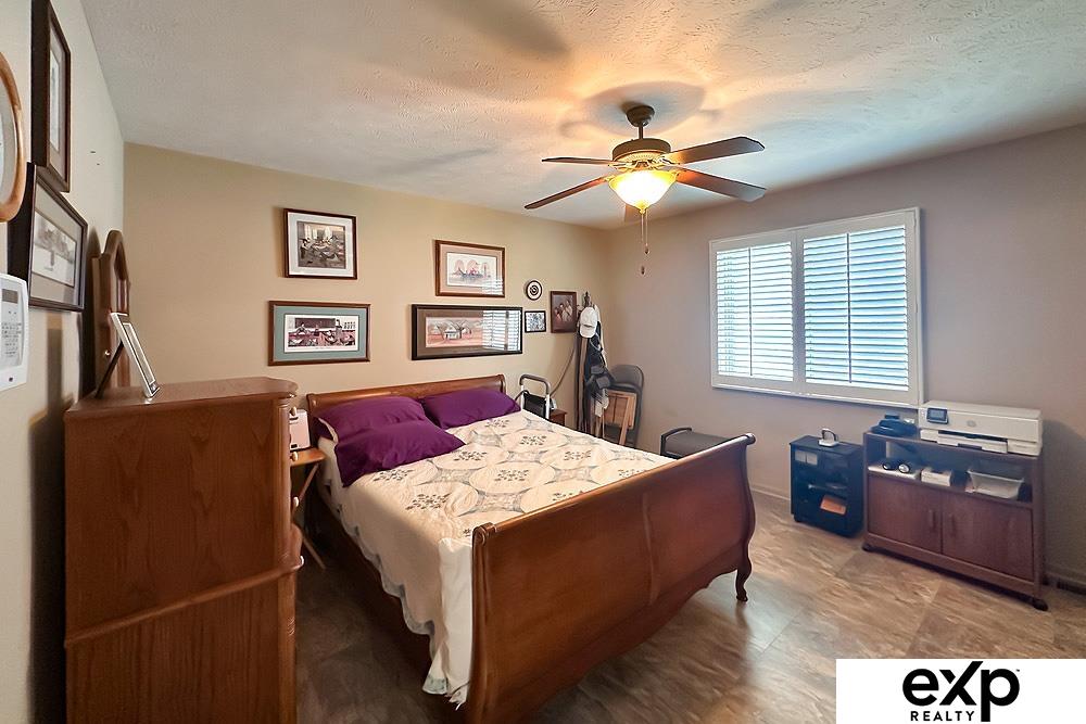 2611 N 189th Street, Elkhorn, Nebraska image 17