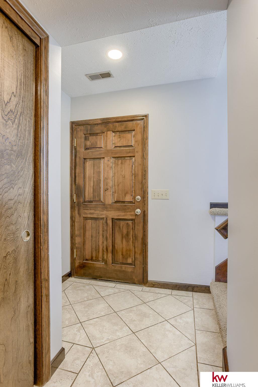 13964 Arbor Circle, Omaha, Nebraska image 2