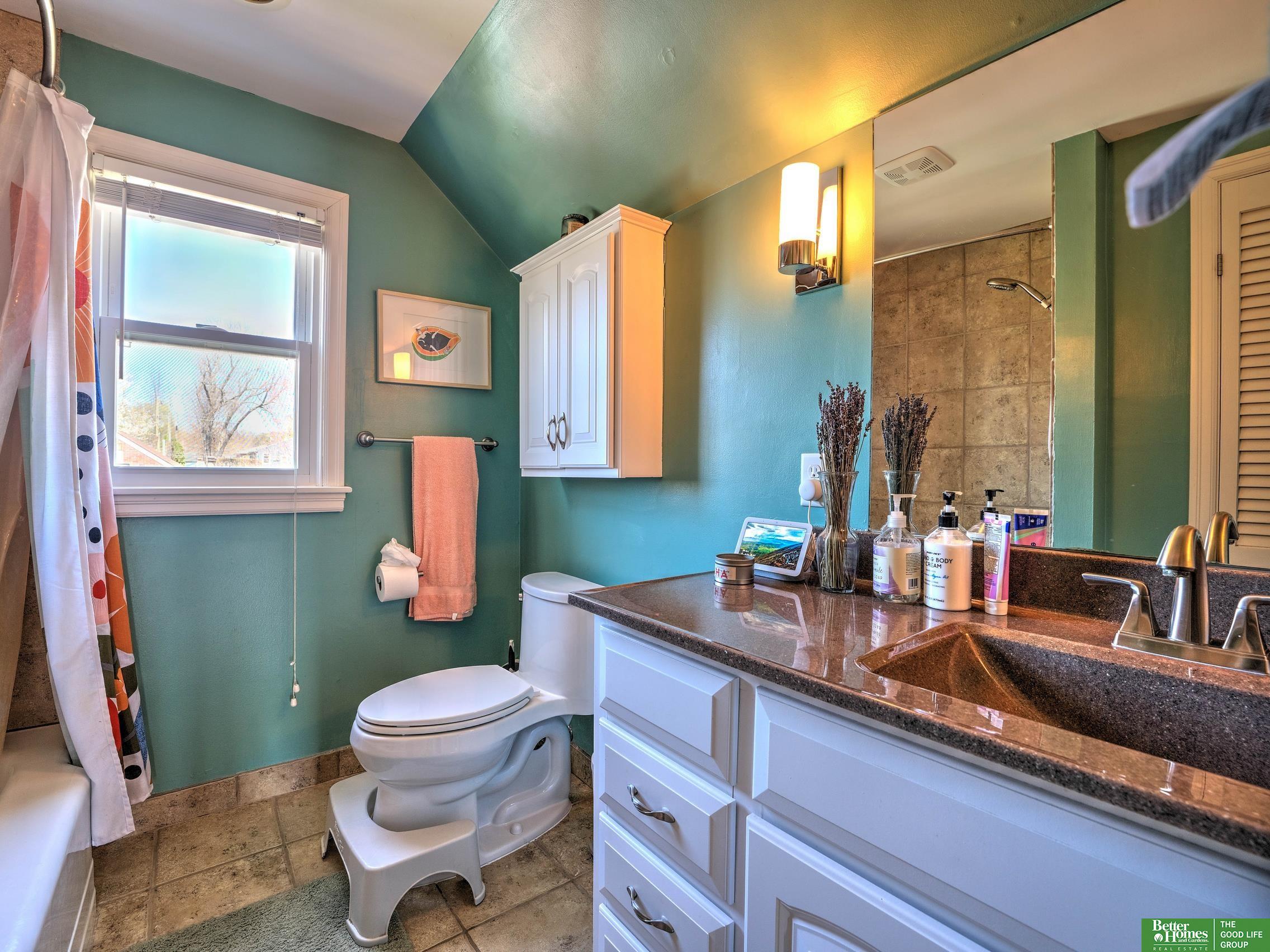 811 S 68th Street, Omaha, Nebraska image 49